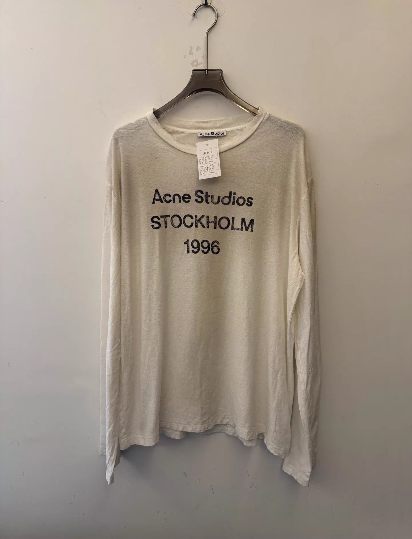 Acne Studios Acne SS23 1996 Distressed Logo Crew LS White Tee L Size L / US 10 / IT 46 - 1 Thumbnail