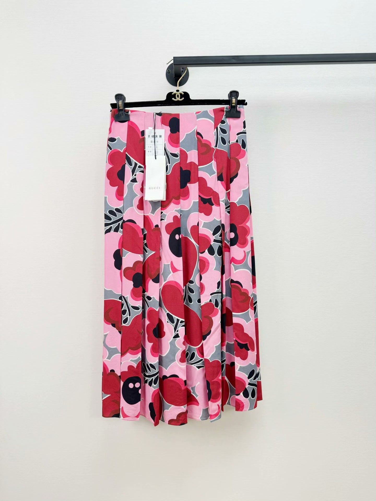 Gucci Gucci Silk Floral Pleated Long Skirt Size 38" / US 16 / IT 52 - 1 Thumbnail