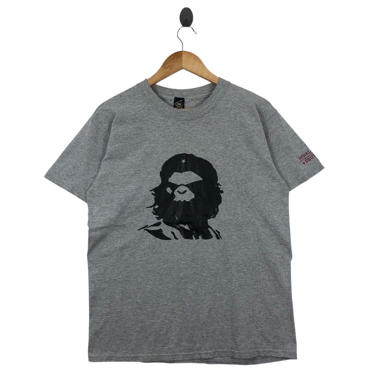 Vintage Vintage SSUR Rebelape Tee Shirt Guerillas In The Mist Size US M / EU 48-50 / 2 - 1 Thumbnail