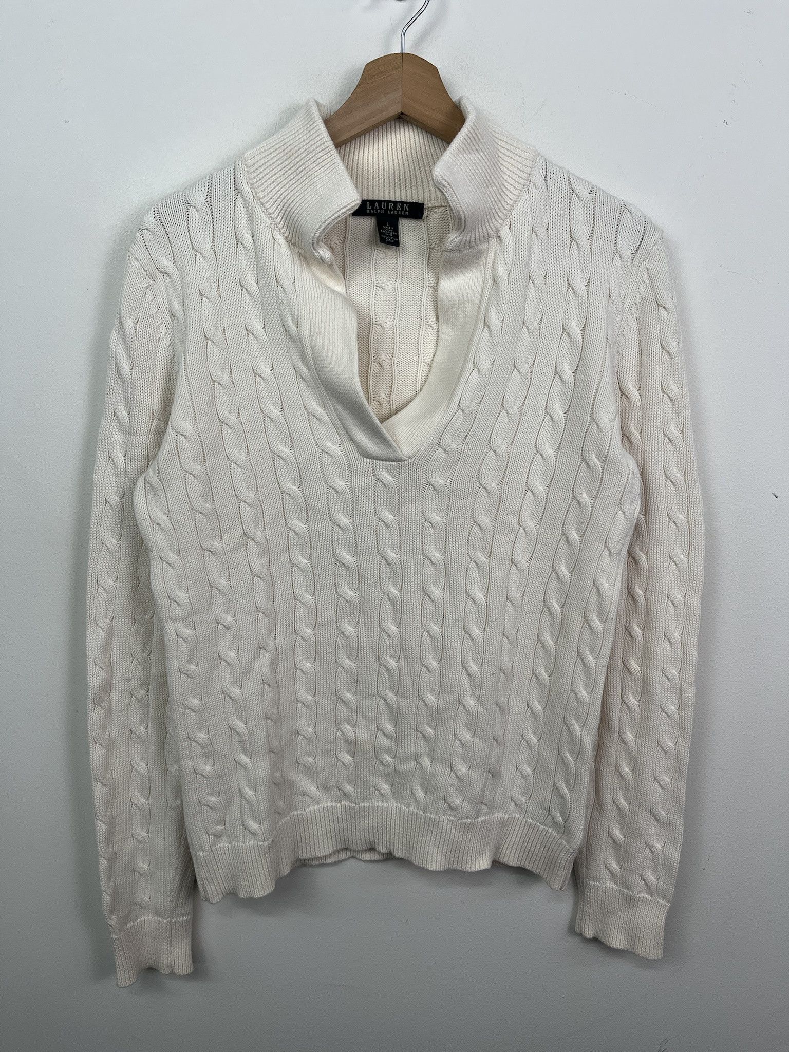 Other Vintage 1990s Lauren Ralph lauren White Cableknit V Neck Collared Knti Sweater Size S (L) Size US S / EU 44-46 / 1 - 1 Thumbnail