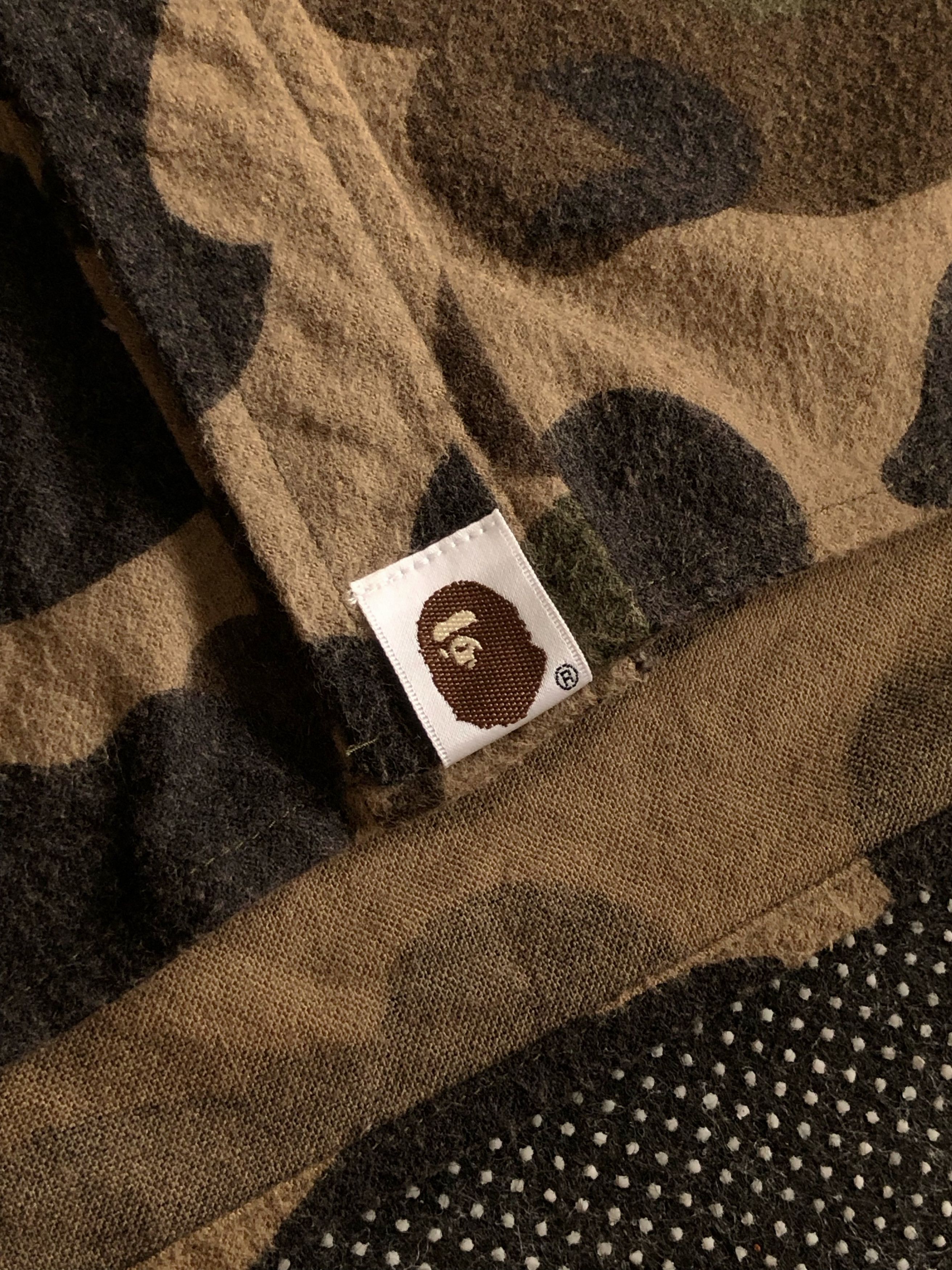 Bape 1ST CAMO SHIRT HOODIE Size US S / EU 44-46 / 1 - 8 Thumbnail
