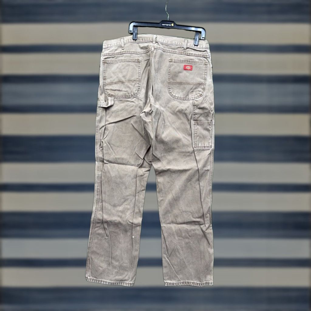 Dickies DICKIES 874 Work Pants Mens 40x34 Original Fit Twill Cotton Polyester Brown 5-Pocket Straight Front Zip Button - Regular Rise Holiday? Size US 40 / EU 56 - 1 Thumbnail