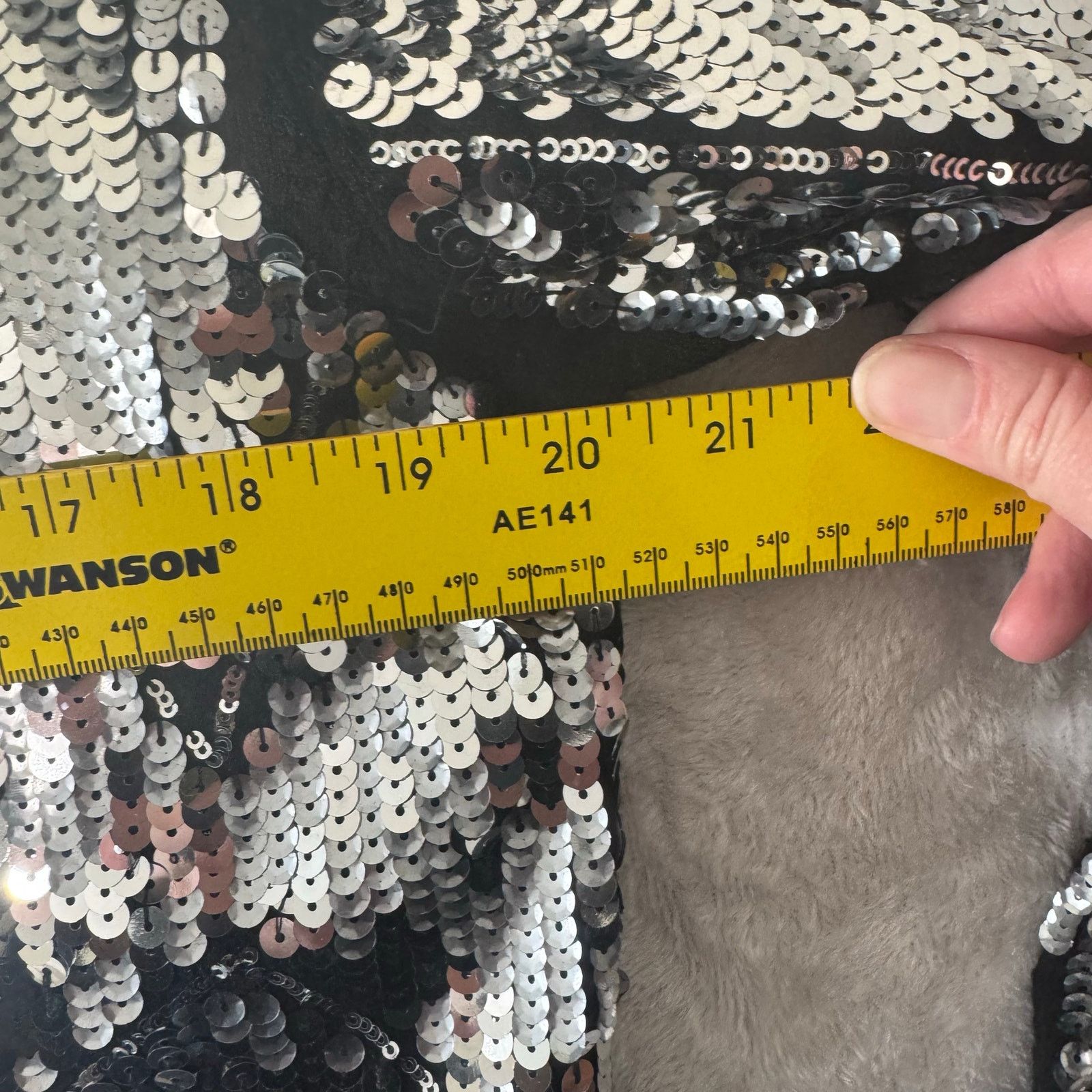 Zara Zara Women's Silver Sequin Crop Top Sweater M Glam Size M / US 6-8 / IT 42-44 - 8 Thumbnail