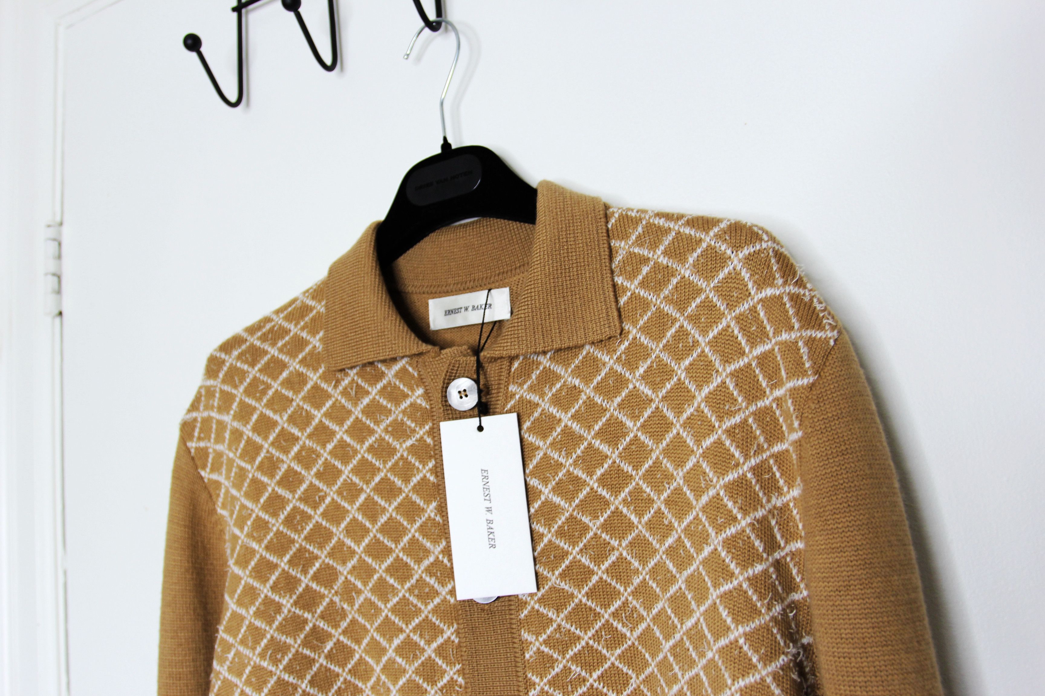 Ernest W. Baker BNWT SS24 ERNEST W. BAKER QUILTED BOUCLE POLO CARDIGAN L Size US L / EU 52-54 / 3 - 4 Thumbnail
