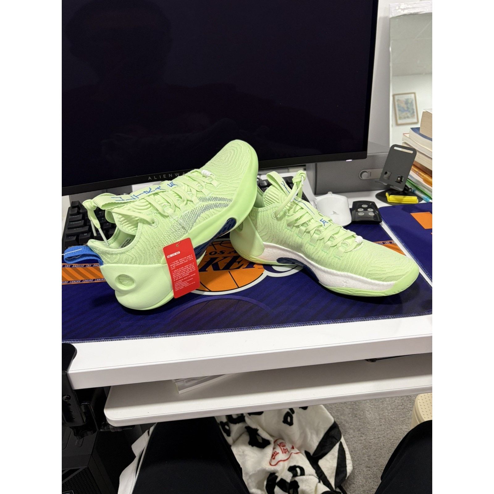 Li-Ning Li-Ning Yushuai ULTRA LOW Oasis Basketball Shoes，Men’s 8.5 Size US 8.5 / EU 41-42 - 3 Thumbnail