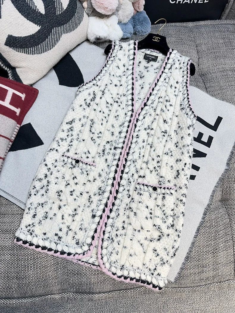 Chanel Chanel 21A Knit Sleeveless Vest Coat Size S / US 4 / IT 40 - 7 Thumbnail