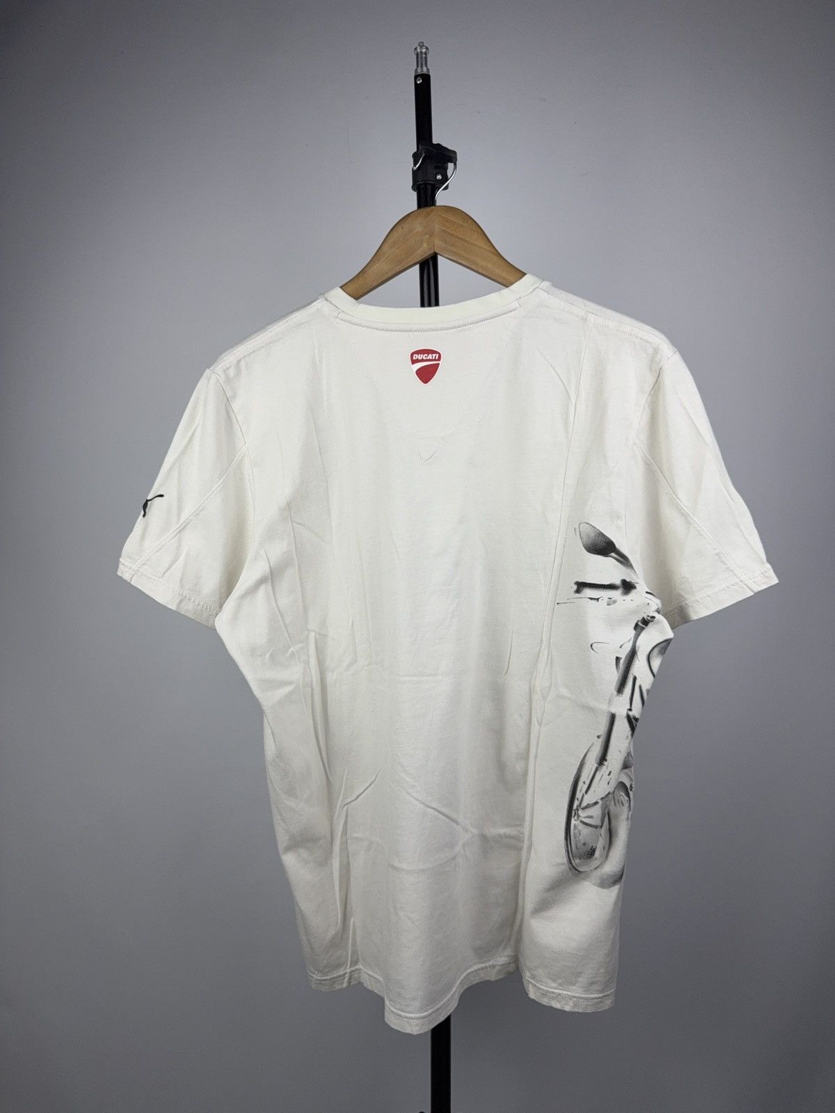 Ducati Vintage 00s Ducati x Puma Racing Moto Graphic Ivory Tee L Size US L / EU 52-54 / 3 - 8 Thumbnail