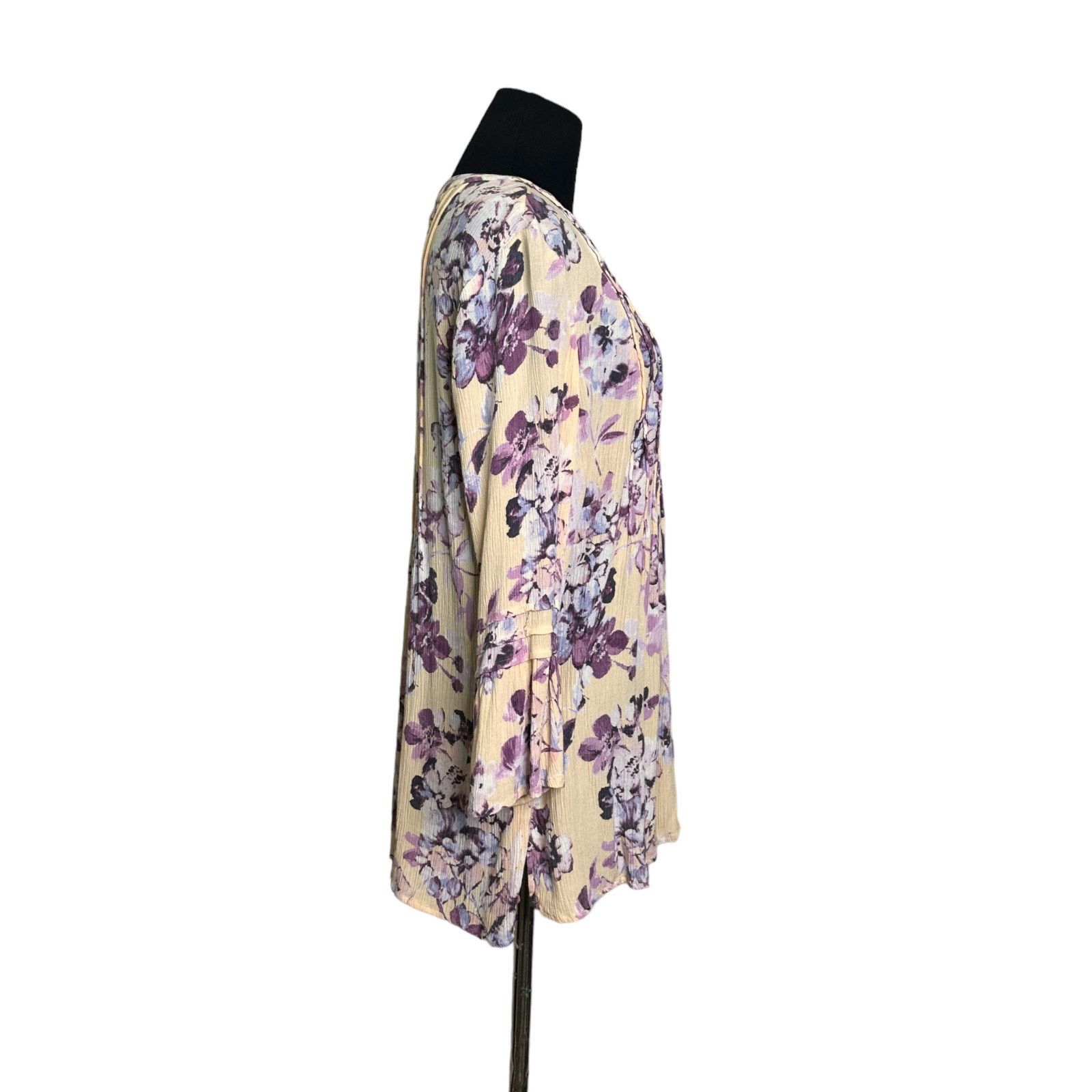 J. Jill J. Jill Pintucked Floral 3/4 Sleeve Tunic Top size M Size M / US 6-8 / IT 42-44 - 7 Thumbnail