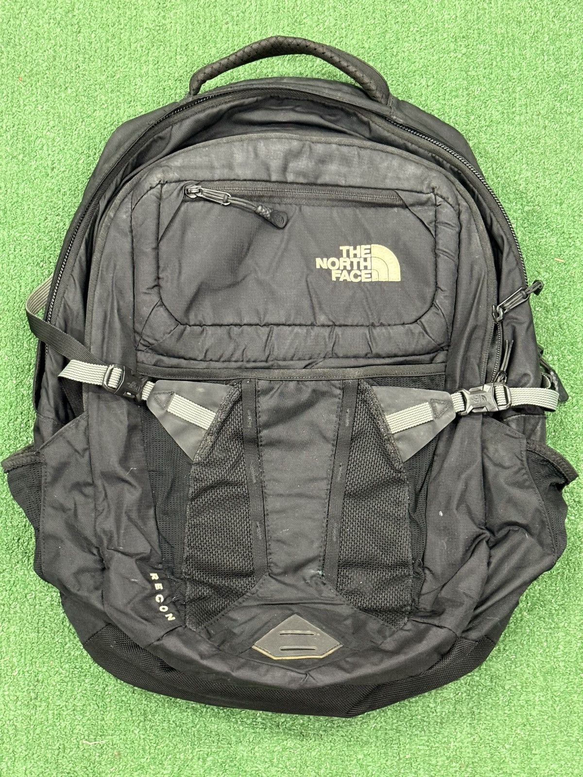 The North Face Recon Flexvent Backpack