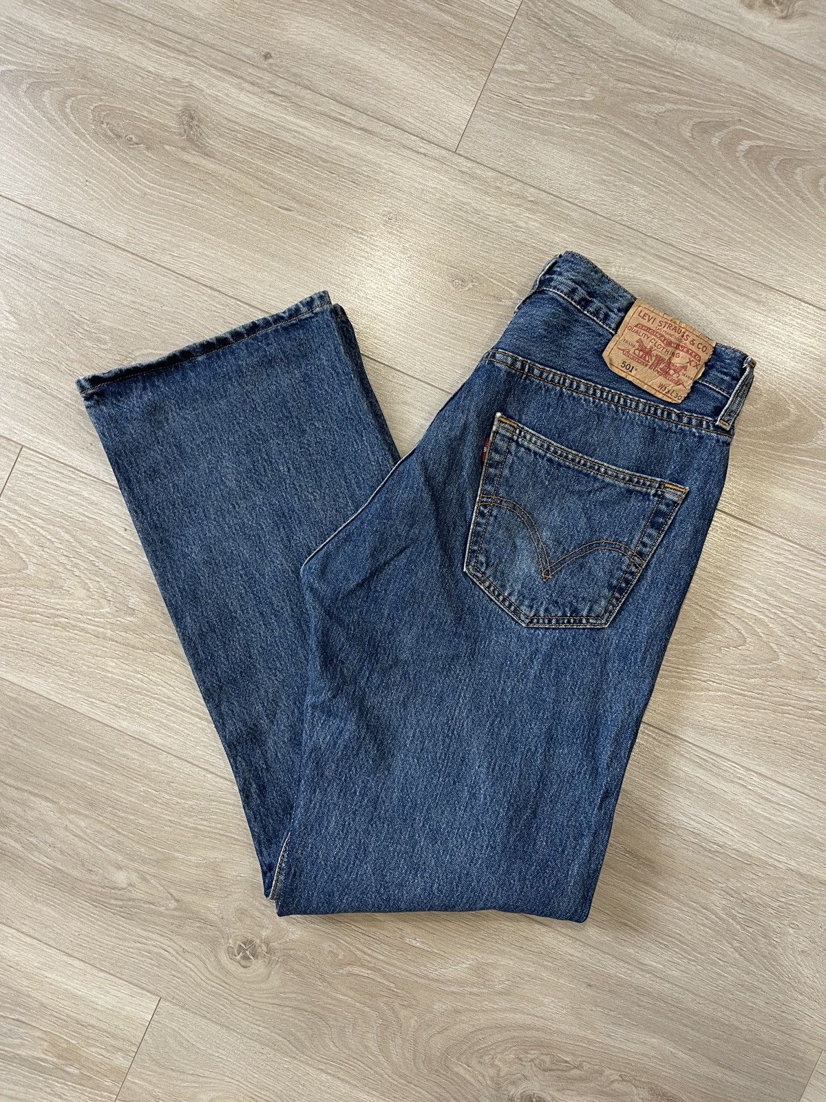 Levi's Vintage Levi’s 501 Original Fit Jeans Men’s W33 L30 Blue Size US 33 - 13 Thumbnail