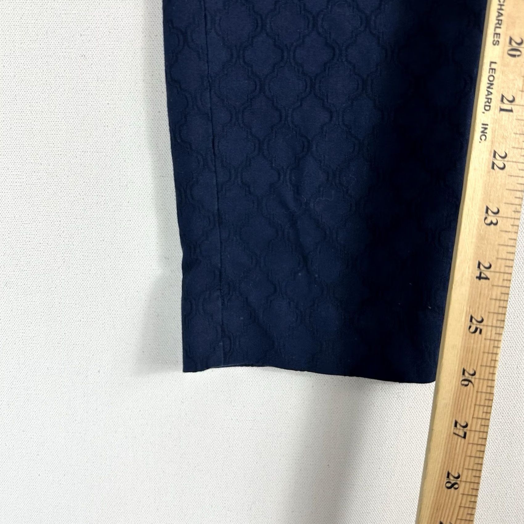 Lilly Pulitzer Lilly Pulitzer Kelly Textured Ankle Length Skinny Pant Midnight Navy Size 2 Size 26" / US 2 / IT 38 - 6 Thumbnail