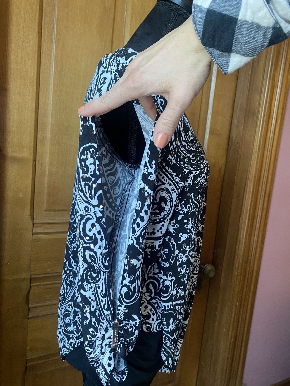 Joseph Ribkoff Joseph Ribkoff Women's Blk/White Paisley Layered Blouse Size XL / US 12-14 / IT 48-50 - 4 Thumbnail