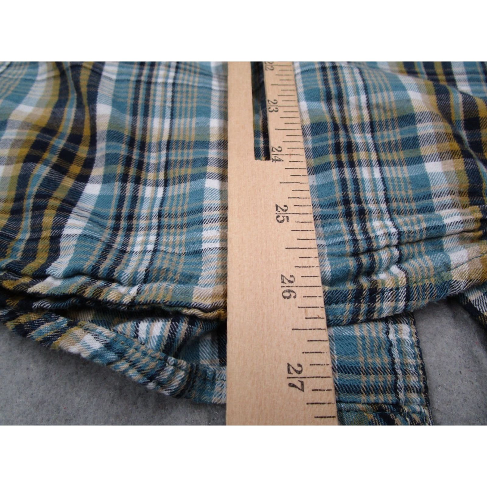 Ariat Ariat Mens Blue Long Sleeve Button Up Western Shirt Classic Fit Pearl Snaps Yoke Saw Tooth Pockets 100% Cotton Retro BTN-Up" Size US M / EU 48-50 / 2 - 7 Thumbnail