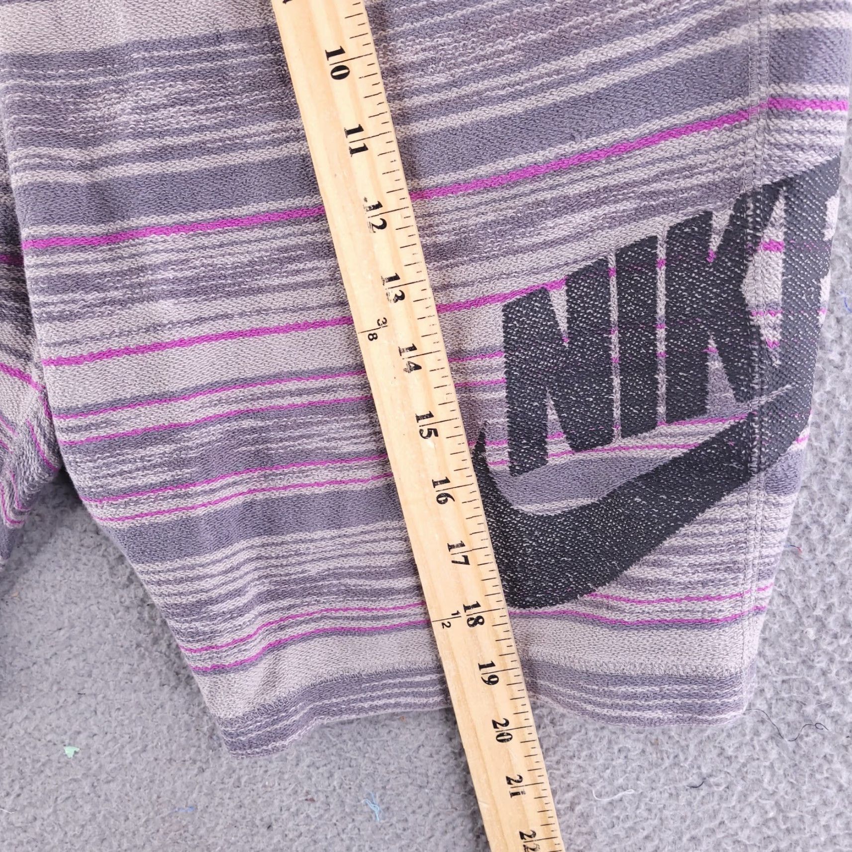 Nike Nike Shorts Mens L Sweatshort Sweatpants Multicolor Stripe Knit Athletic Gym Casual Size US 33 - 6 Thumbnail