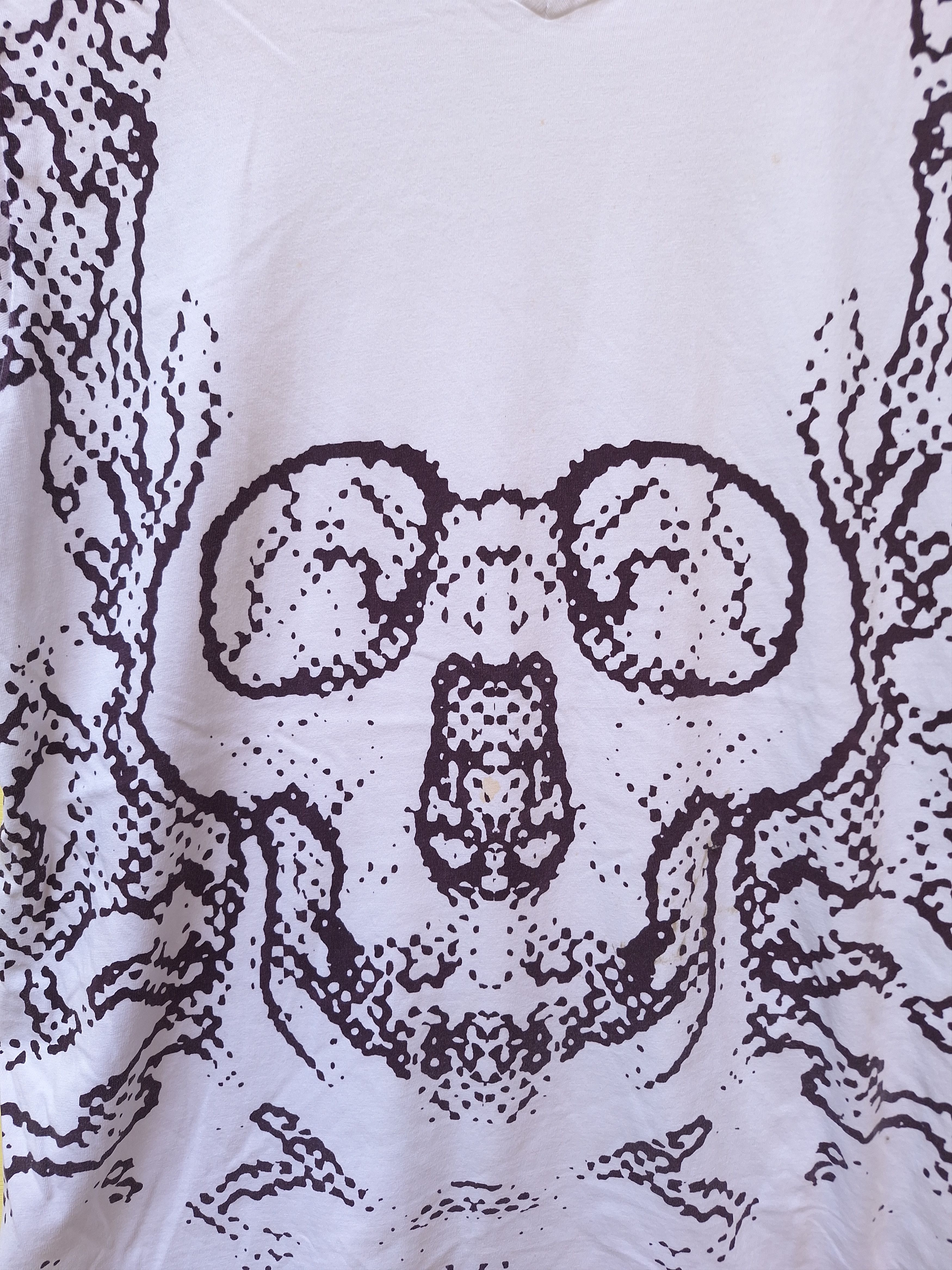 Designer × French Connection French Connection Skull V Neck tee shirt Size US M / EU 48-50 / 2 - 4 Thumbnail