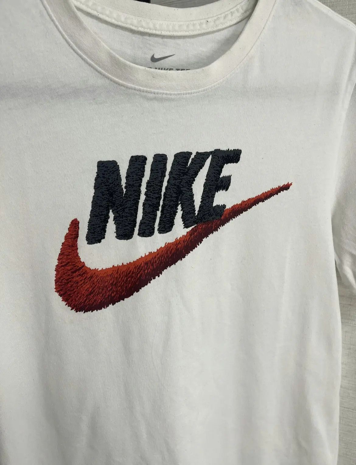 Nike NIKE VINTAGE CENTER BIG LOGO T-SHIRT Size US M / EU 48-50 / 2 - 2 Thumbnail