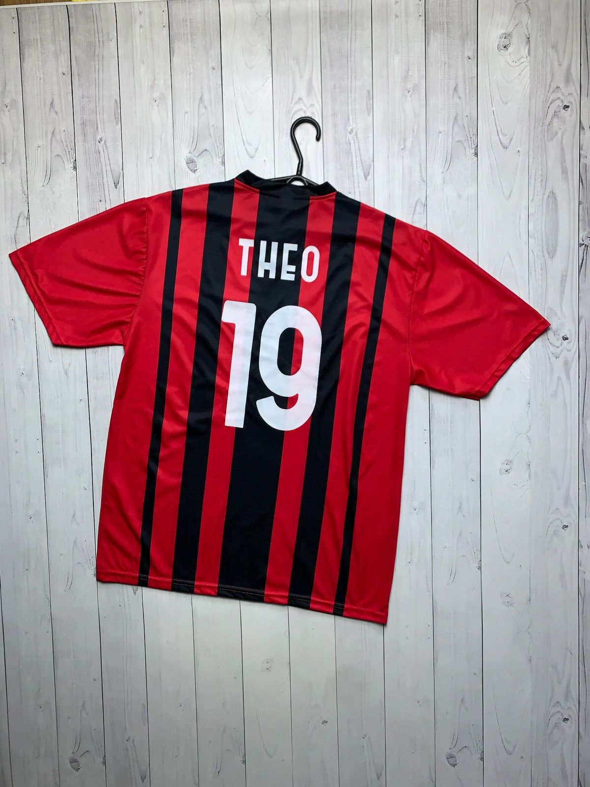 Vintage Vintage AC Milan soccer jersey 19 Theo officiall product L Size US L / EU 52-54 / 3 - 1 Thumbnail