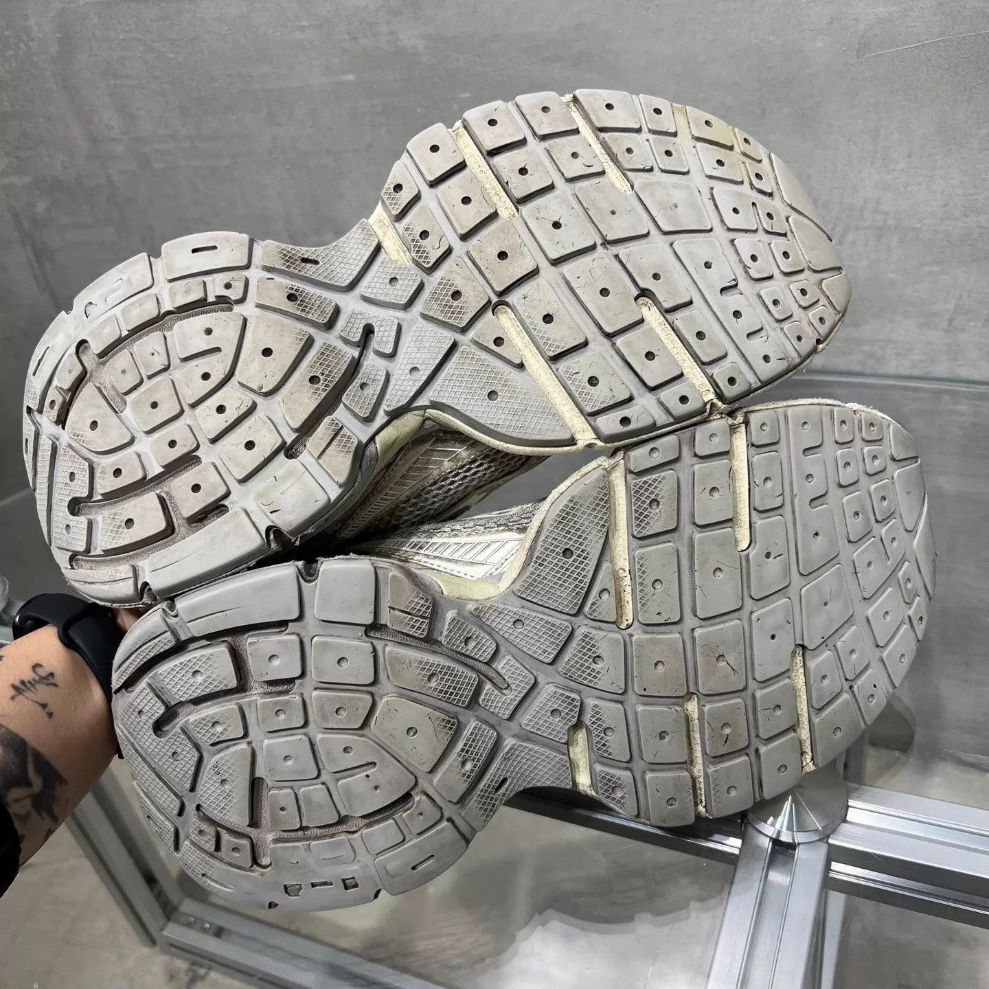 Balenciaga BLCG 3XL gray dad shoe 40 Size US 7 / EU 40 - 7 Thumbnail