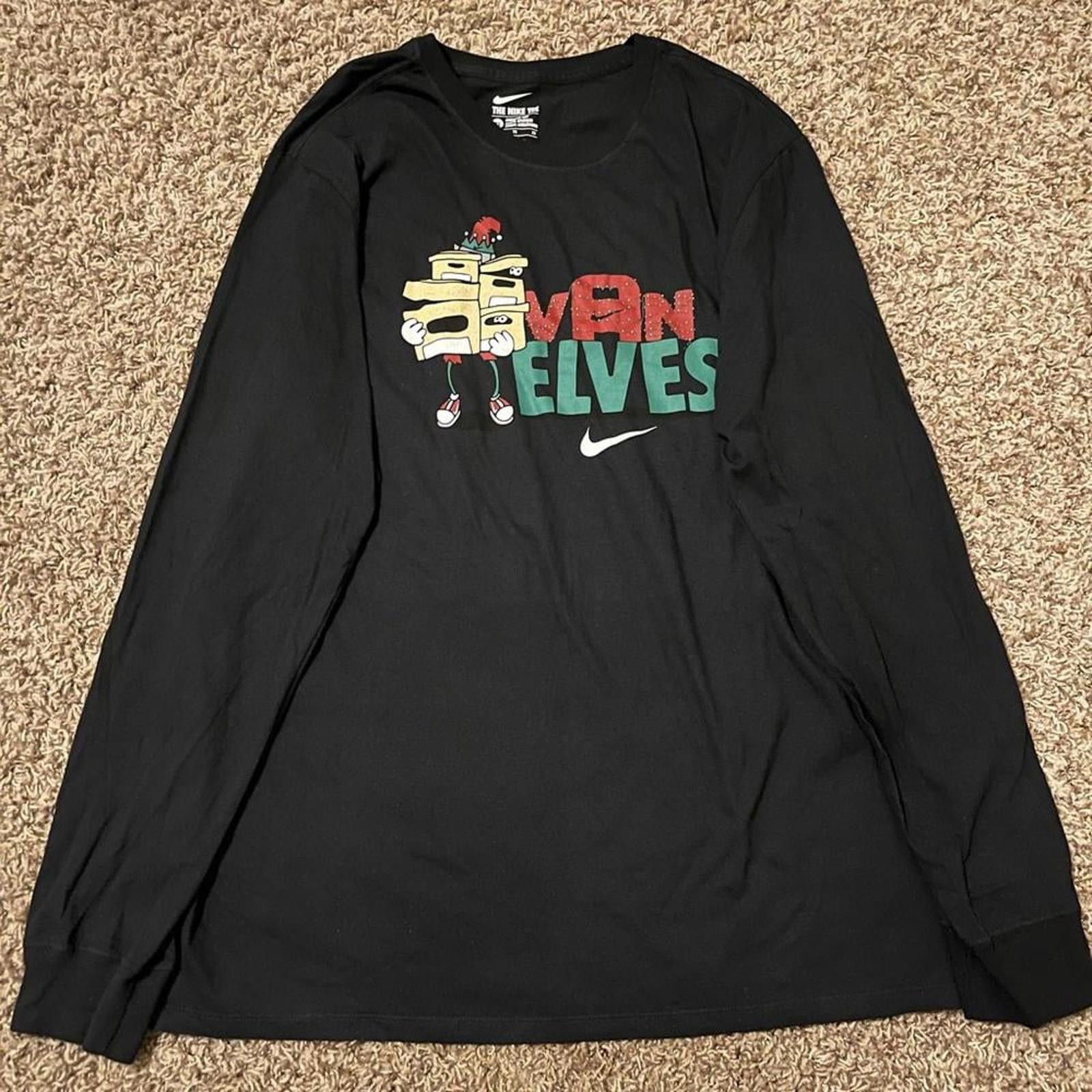 Nike Nike The Van Elfs Employee Exclusive Tee Size US XL / EU 56 / 4 - 1 Thumbnail