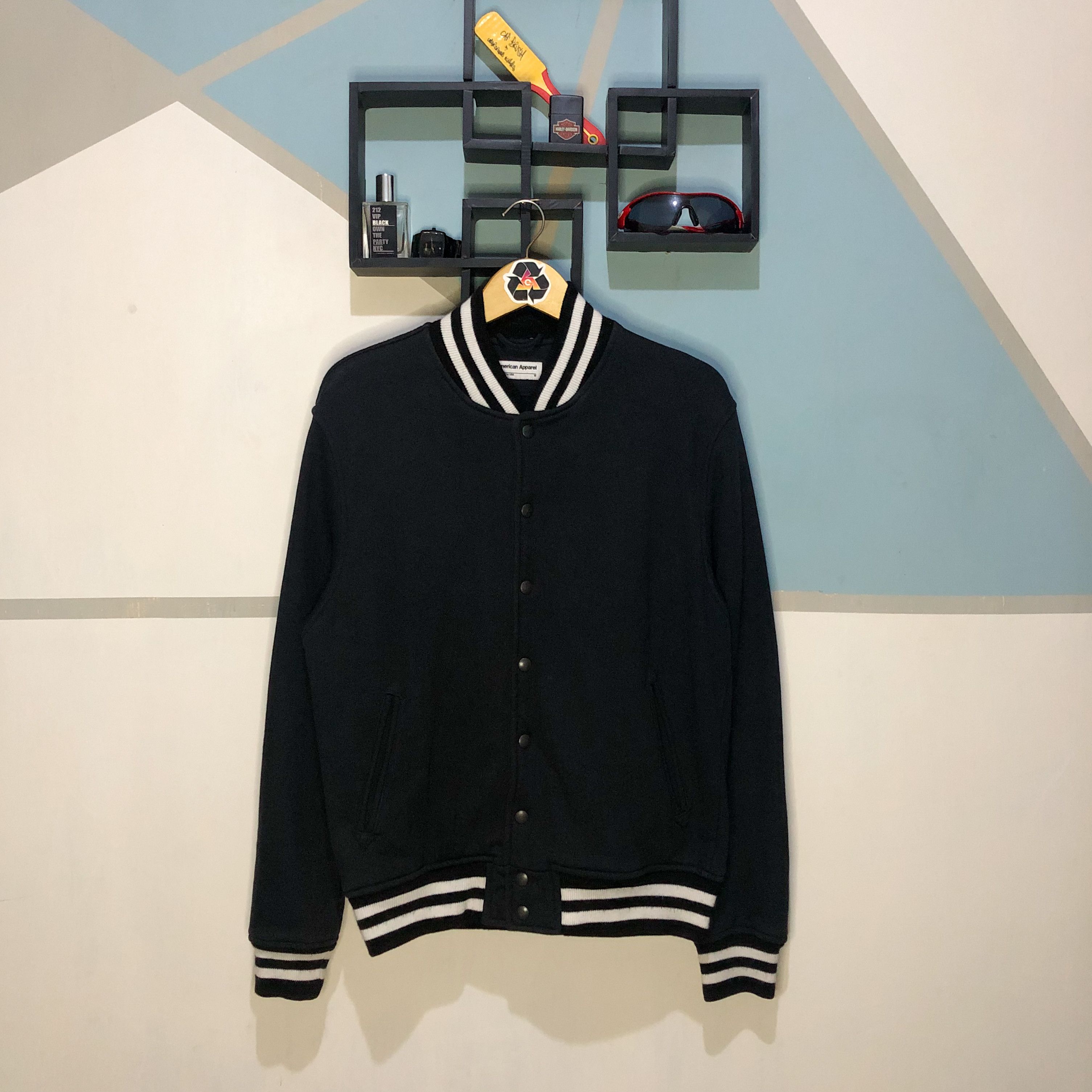 American Apparel American Apparel Bomber Varsity Jacket Size US M / EU 48-50 / 2 - 2 Thumbnail