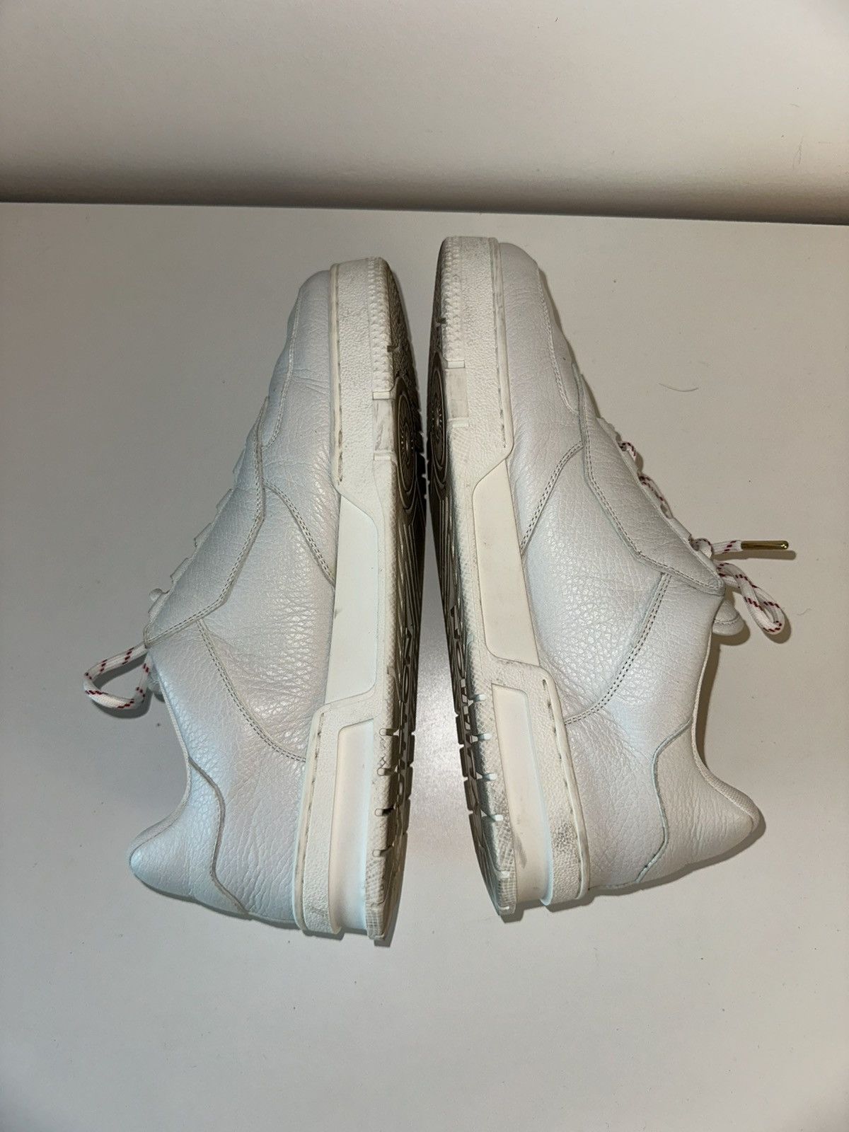 Louis Vuitton Louis Vuitton White Calfskin Leather Sneaker Size US 9 / EU 42 - 7 Thumbnail