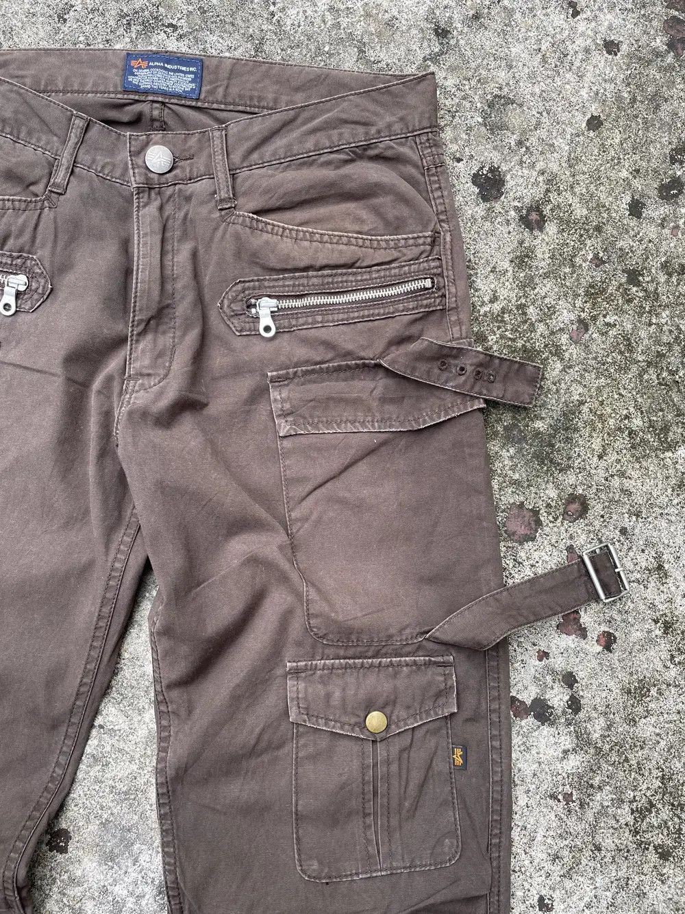 Other flare cargo pants Size US 33 - 10 Thumbnail