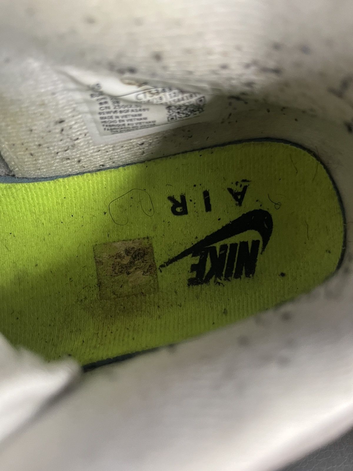 Jordan Brand Jordan 4 GS Neon 95 Size US 7 / EU 40 - 8 Thumbnail