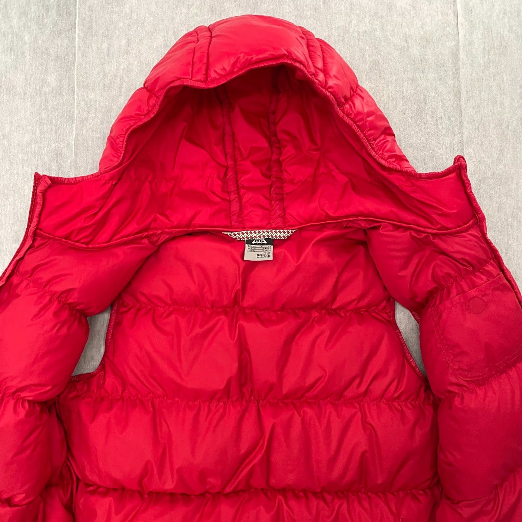 Nike Nike ACG Jacket Womens Small Red 550 Goose Down Vest Full Zip Hood Logo Ladies S Size S / US 4 / IT 40 - 3 Thumbnail