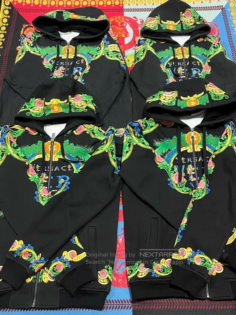 Versace Versace Printed sweatshirt Size US XS / EU 42 / 0 - 7 Thumbnail