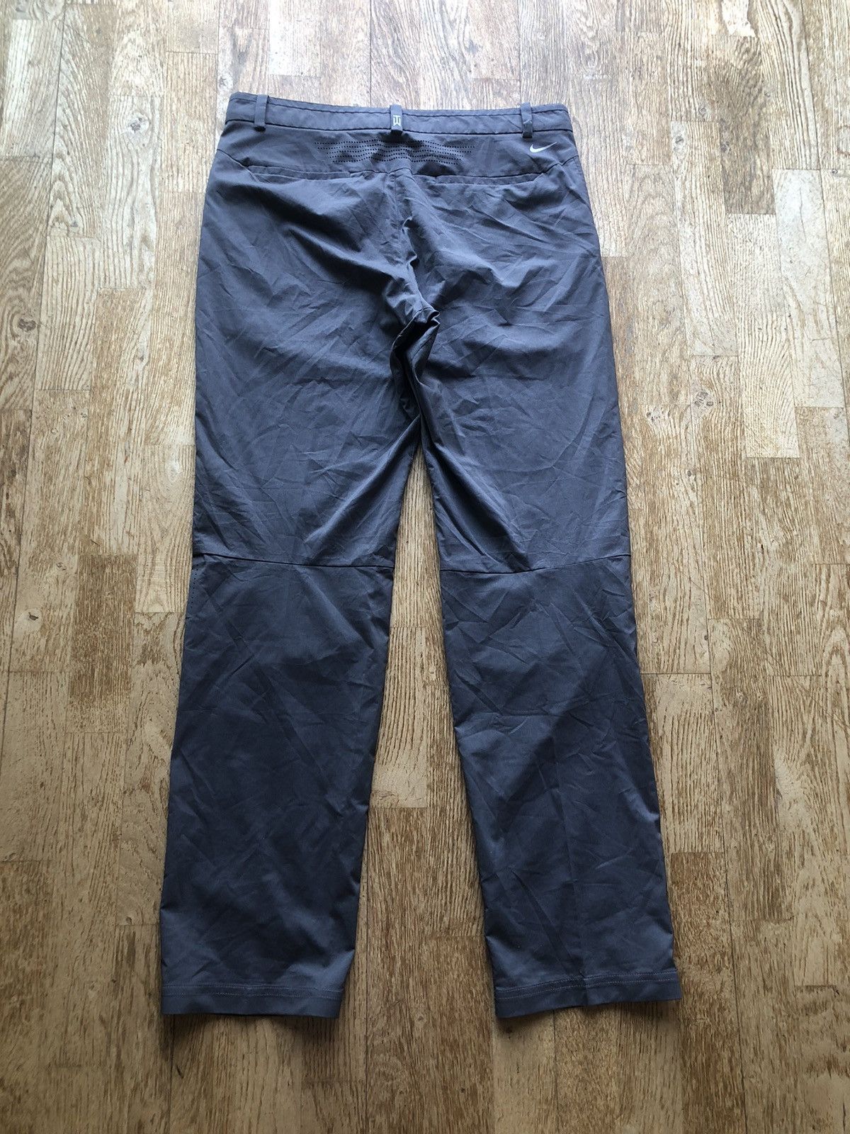 Nike NIKE TIGER WOODS GOLF QUALITY SPORT PANTS Size US 34 / EU 50 - 2 Thumbnail