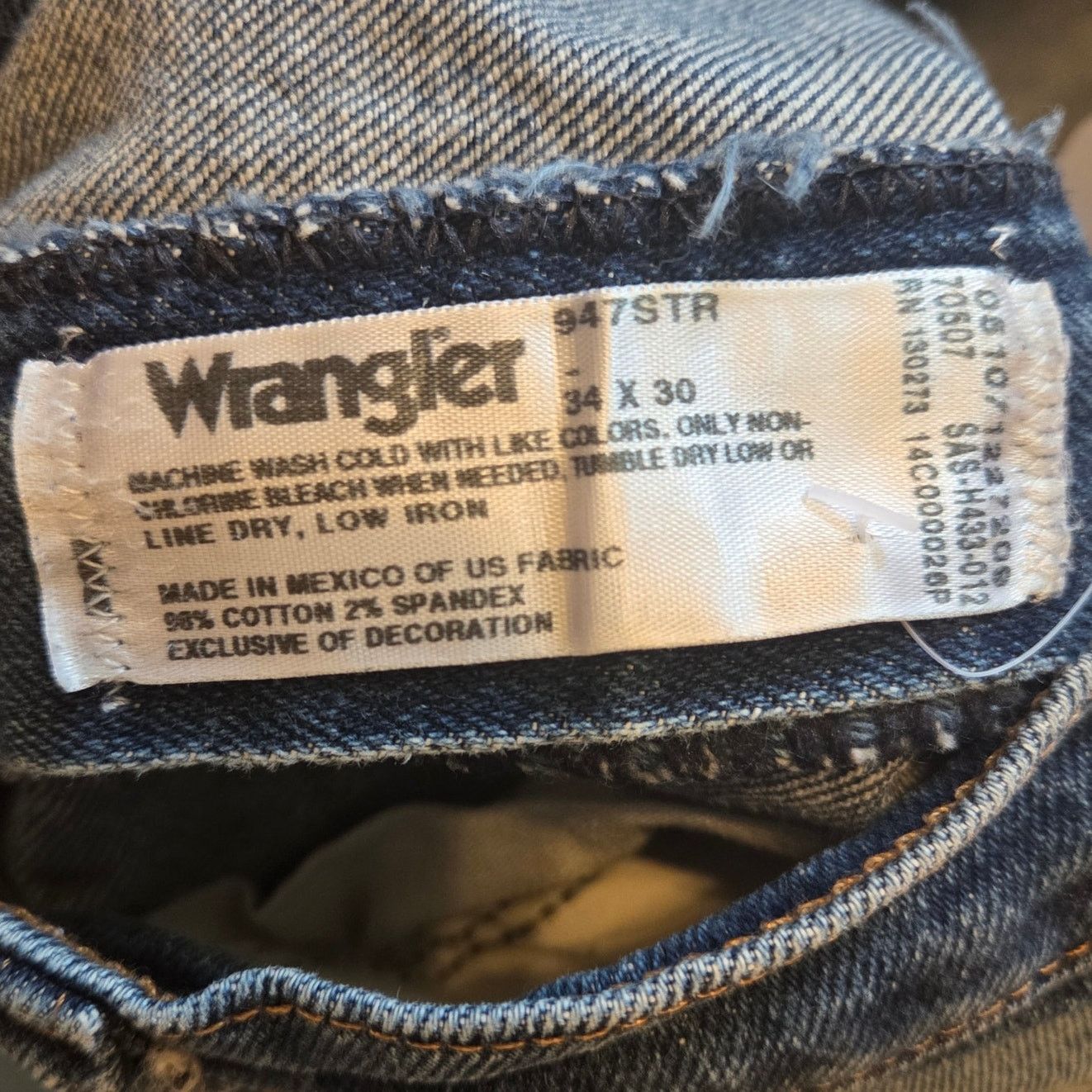 Wrangler Wrangler Blue Jeans - Men's 34x30 - Great Condition! Size US 34 / EU 50 - 7 Thumbnail