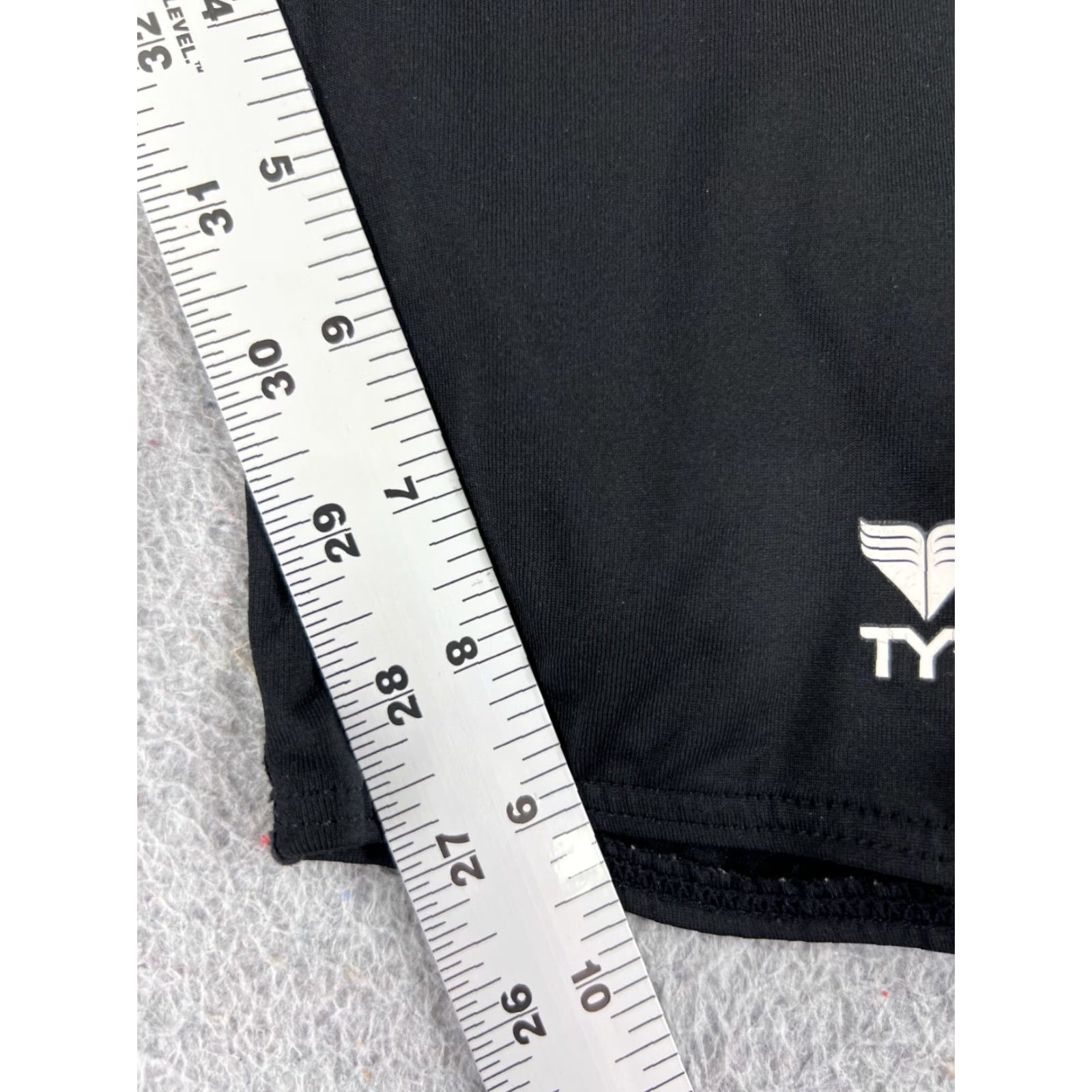 Vintage TYR Compression Shorts Men 29 Black Polyester Spandex Athletic Sports Slim Fit Waist 29 Inseam 9 in Size US 29 - 7 Thumbnail