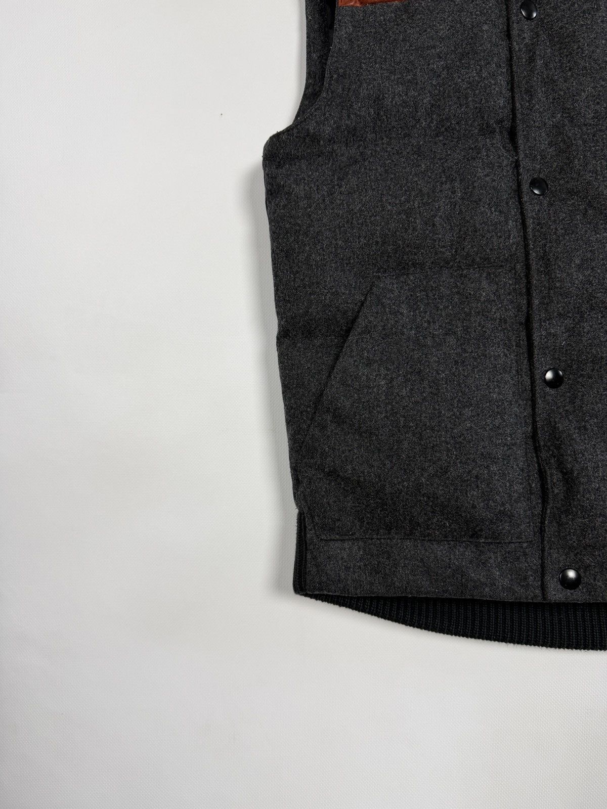 Nike Nike Sportswear NSW Wool Down Vest Button Up Gilet Size S Size US S / EU 44-46 / 1 - 4 Thumbnail