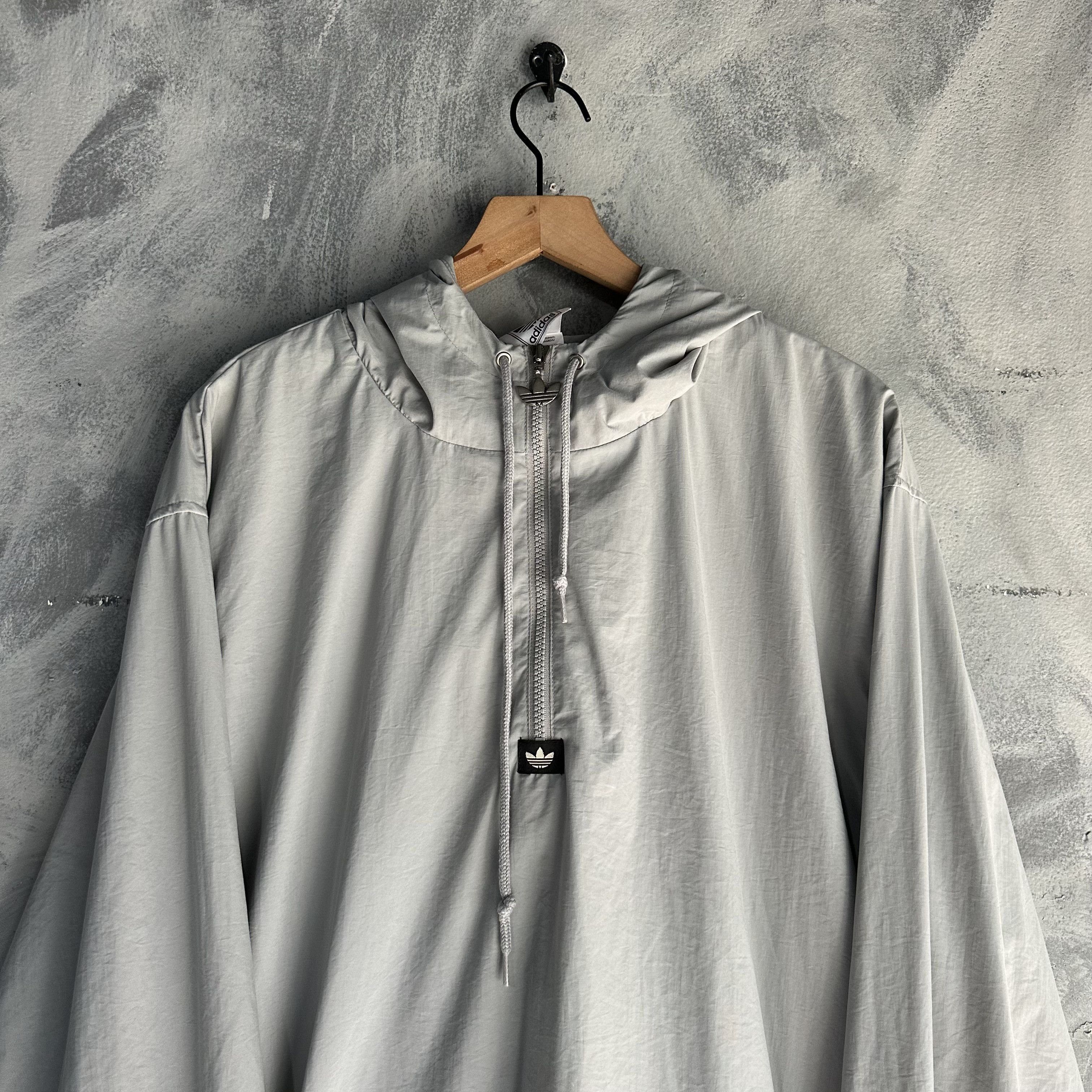 Adidas Vintage Adidas Windbreaker Jacket Mens Silver Gray Pullover Size US XL / EU 56 / 4 - 2 Thumbnail