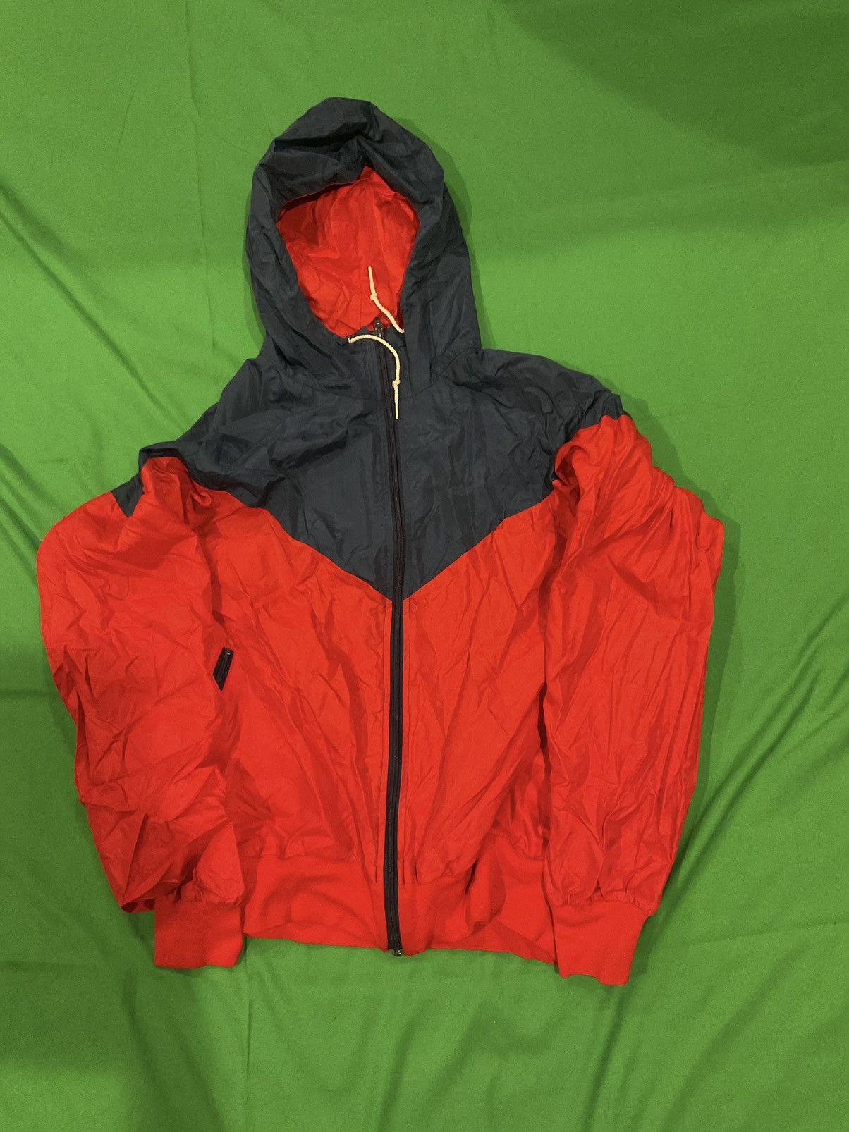 Nike × Vintage Vintage 80s Nike windbreaker Size US L / EU 52-54 / 3 - 1 Thumbnail