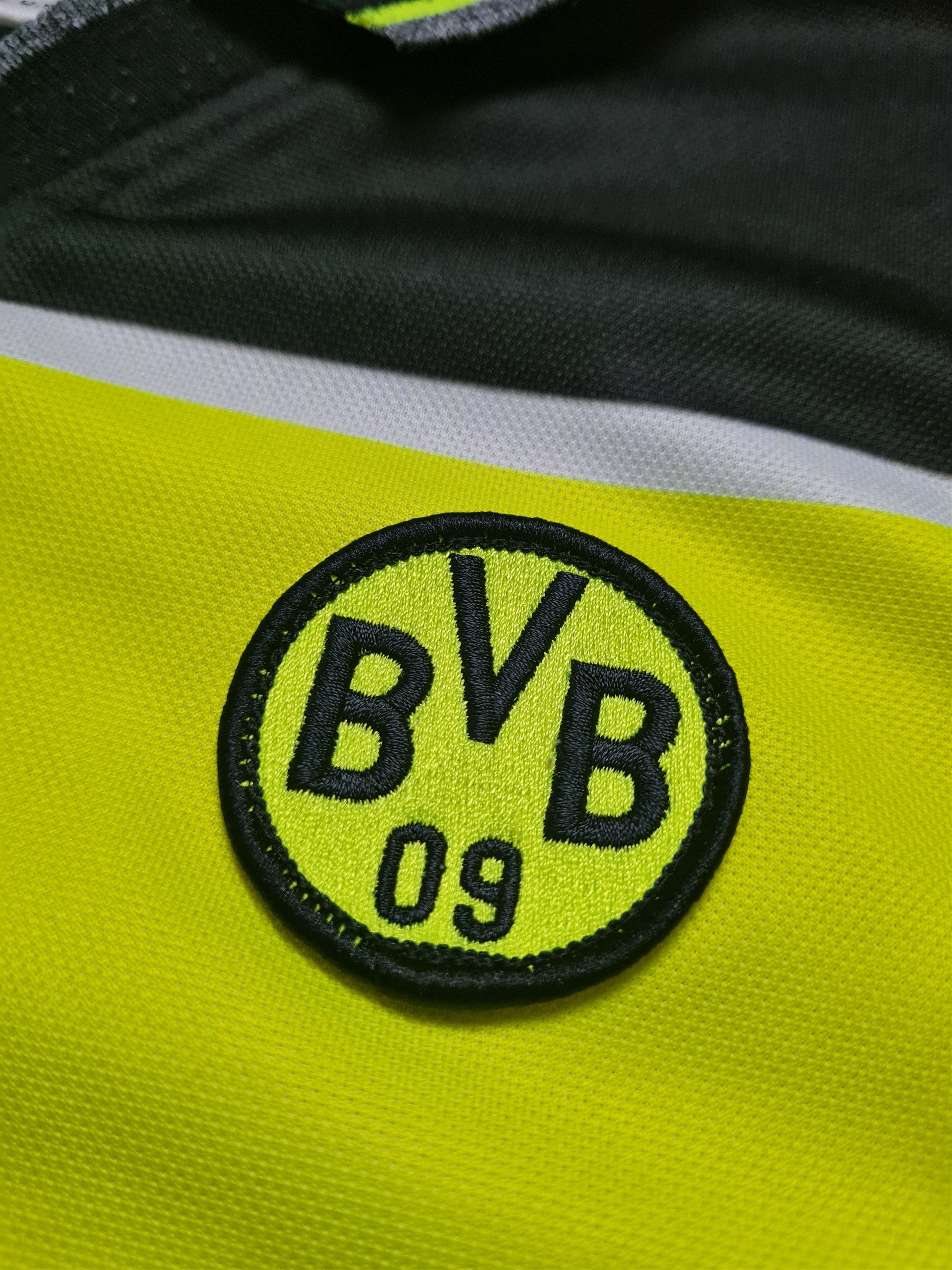 Nike Retro Jersey Borussia Dortmund Nike 1997/1998 Home Shirt Size US S / EU 44-46 / 1 - 23 Thumbnail