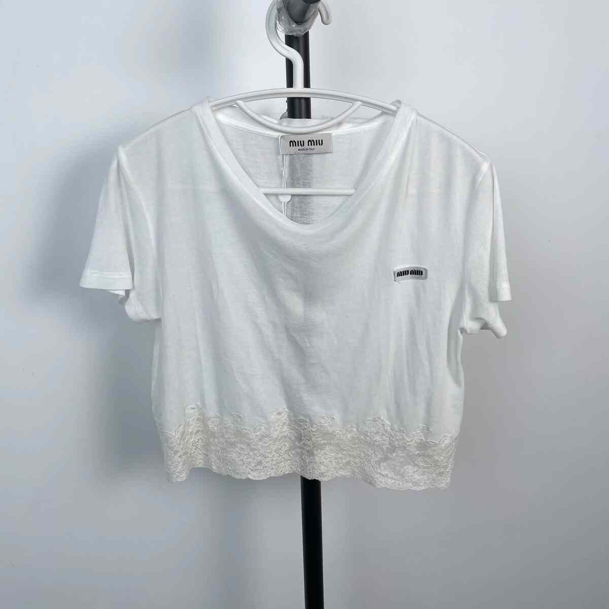 Miu Miu Miu Miu White T-Shirt M Women Size M / US 6-8 / IT 42-44 - 1 Thumbnail