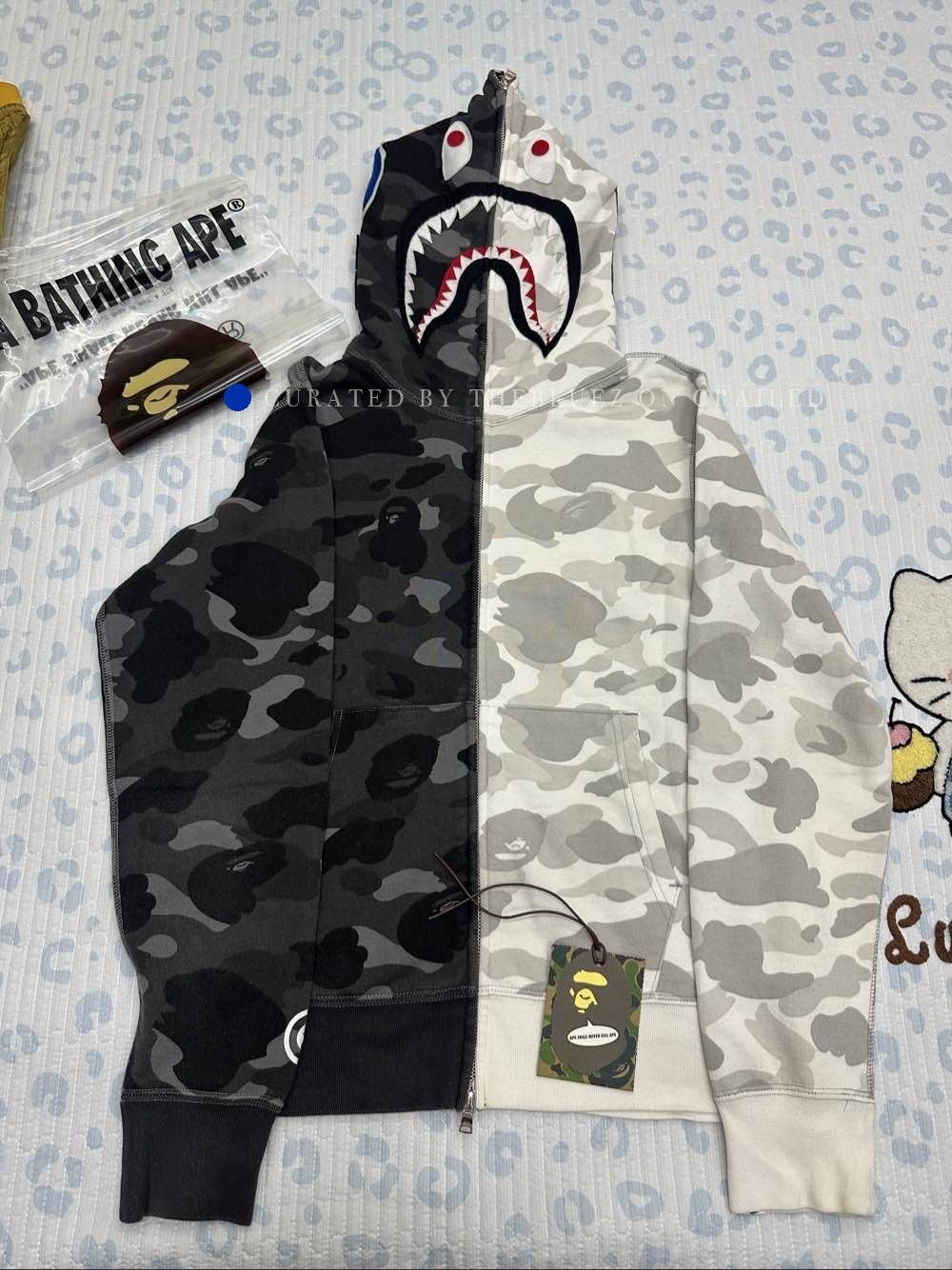Bape Split Camo Shark Hoodie in Multi Size US M / EU 48-50 / 2 - 1 Thumbnail