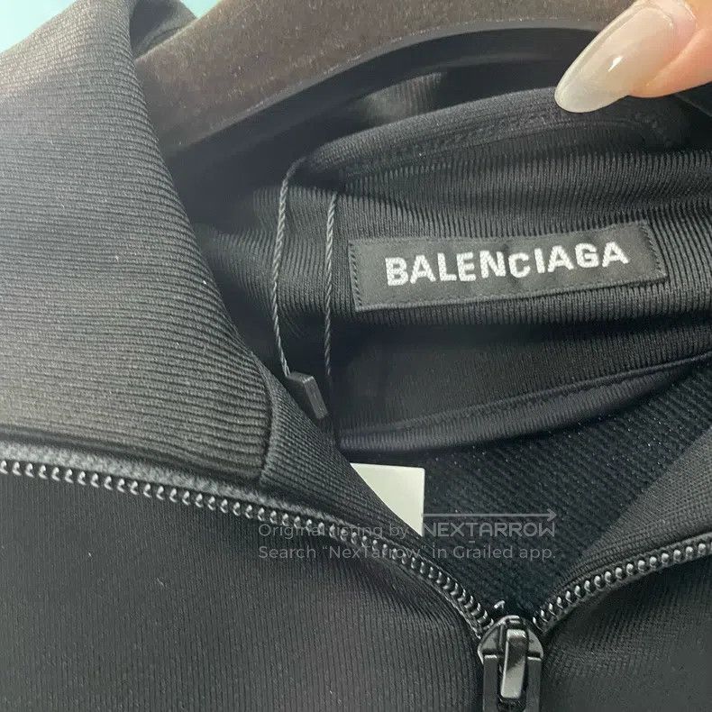 Balenciaga Balenciaga Lock embroidered black and white拼接 sports jacke Size US S / EU 44-46 / 1 - 3 Thumbnail