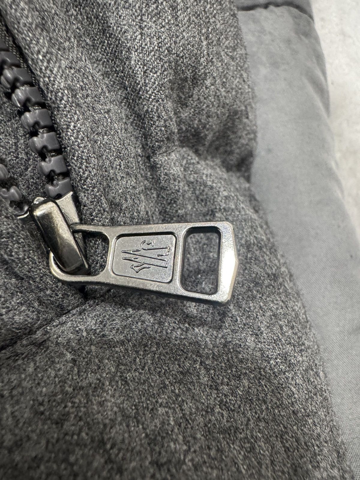 Moncler Moncler Hooded Puffer Jacket – Grey Wool Blend Size US L / EU 52-54 / 3 - 4 Thumbnail