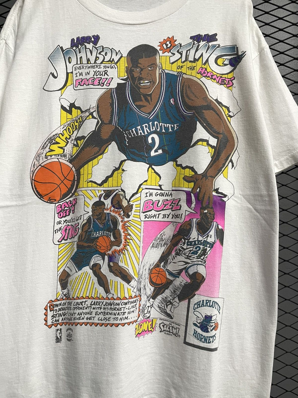 Other Rare Vintage 90s Larry Johnson Comic T-Shirt. Size US XL / EU 56 / 4 - 3 Thumbnail