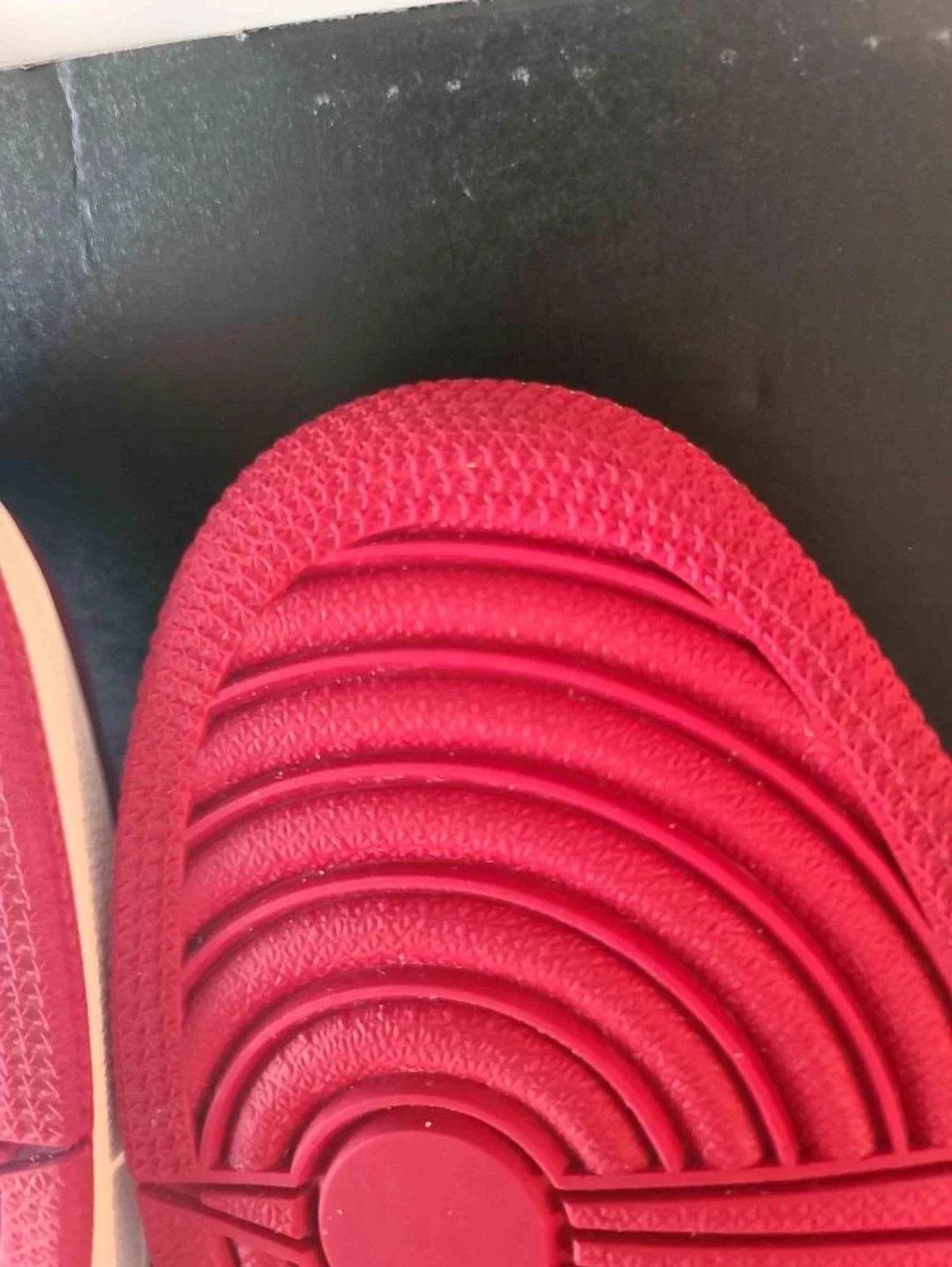 Nike Air Jordan 1 Low Reverse Bred Size US 12 / EU 45 - 2 Thumbnail