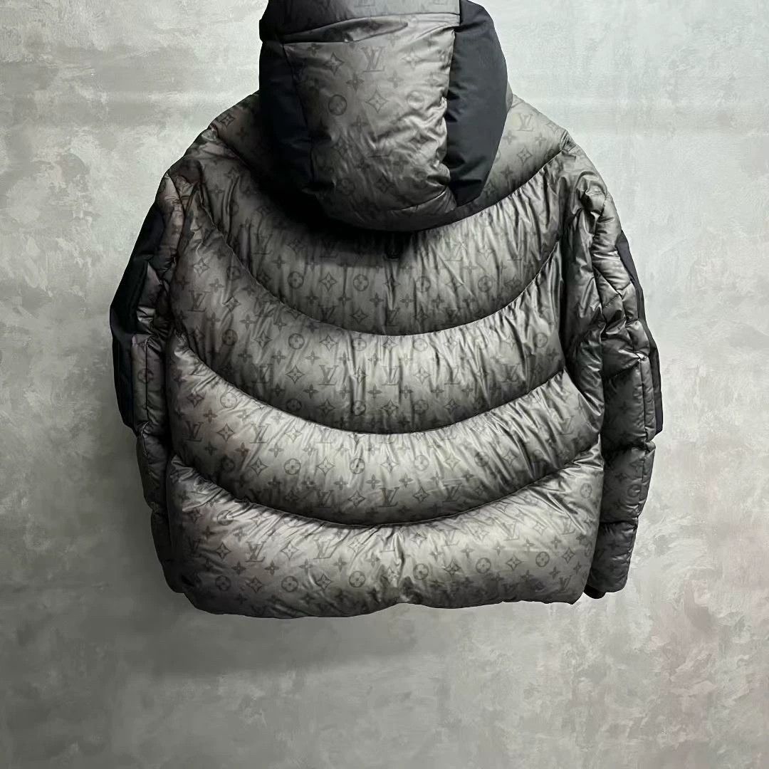 Louis Vuitton latest grey thermal puffy hooded jacket Size US L / EU 52-54 / 3 - 2 Thumbnail