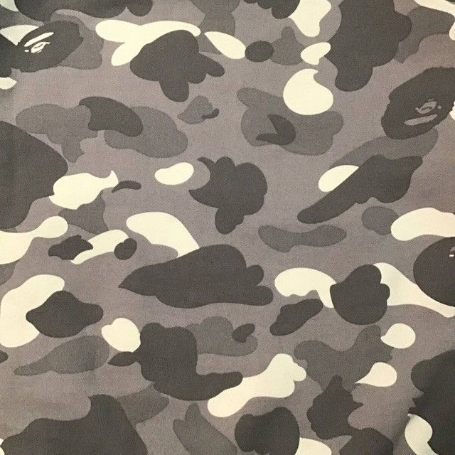 Bape 💫Glow in the dark💫 BAPE City camo pullover hoodie APE Size US L / EU 52-54 / 3 - 8 Thumbnail