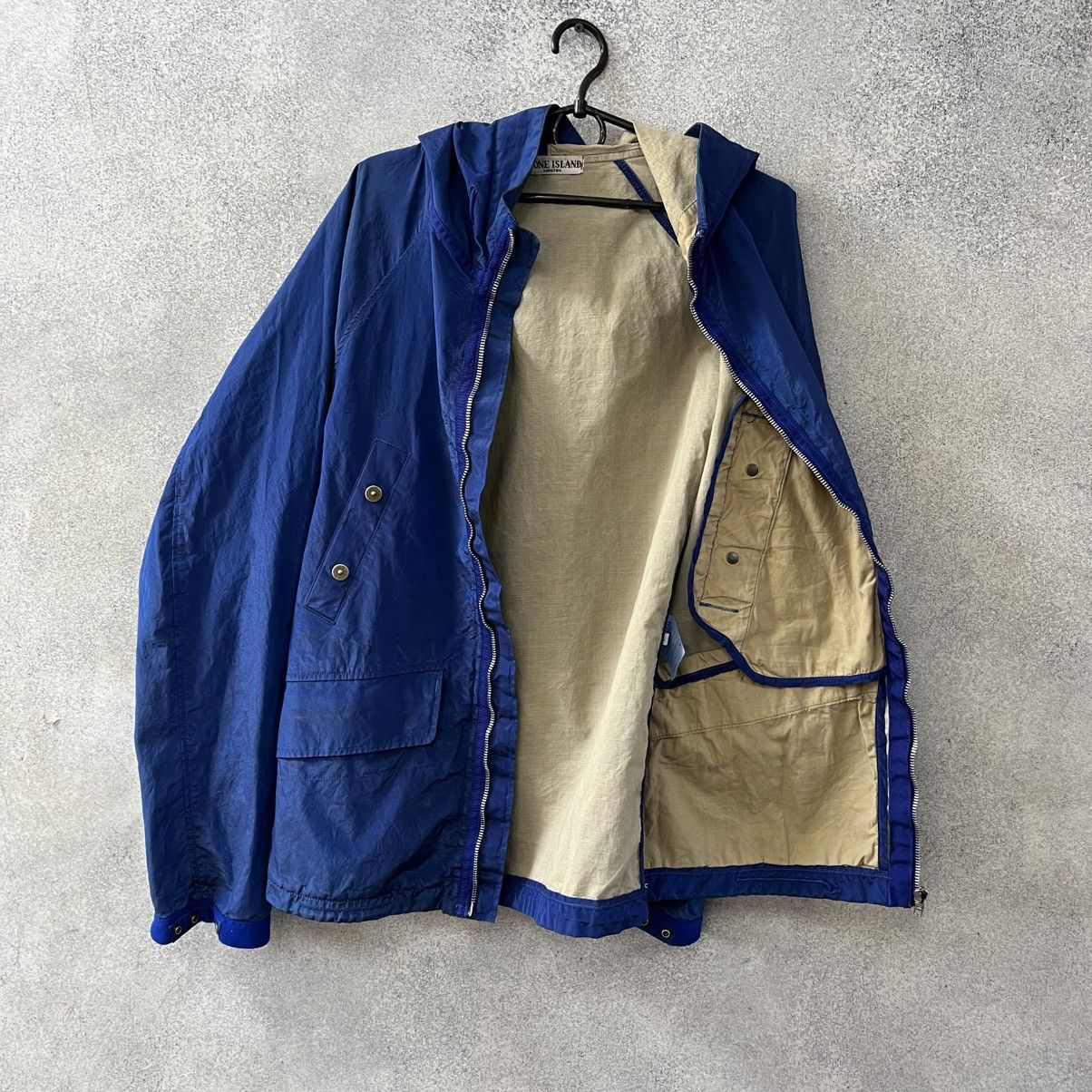 Stone Island Rare Vintage Stone Island jacket soft shell Nylon Blue Size US L / EU 52-54 / 3 - 25 Thumbnail