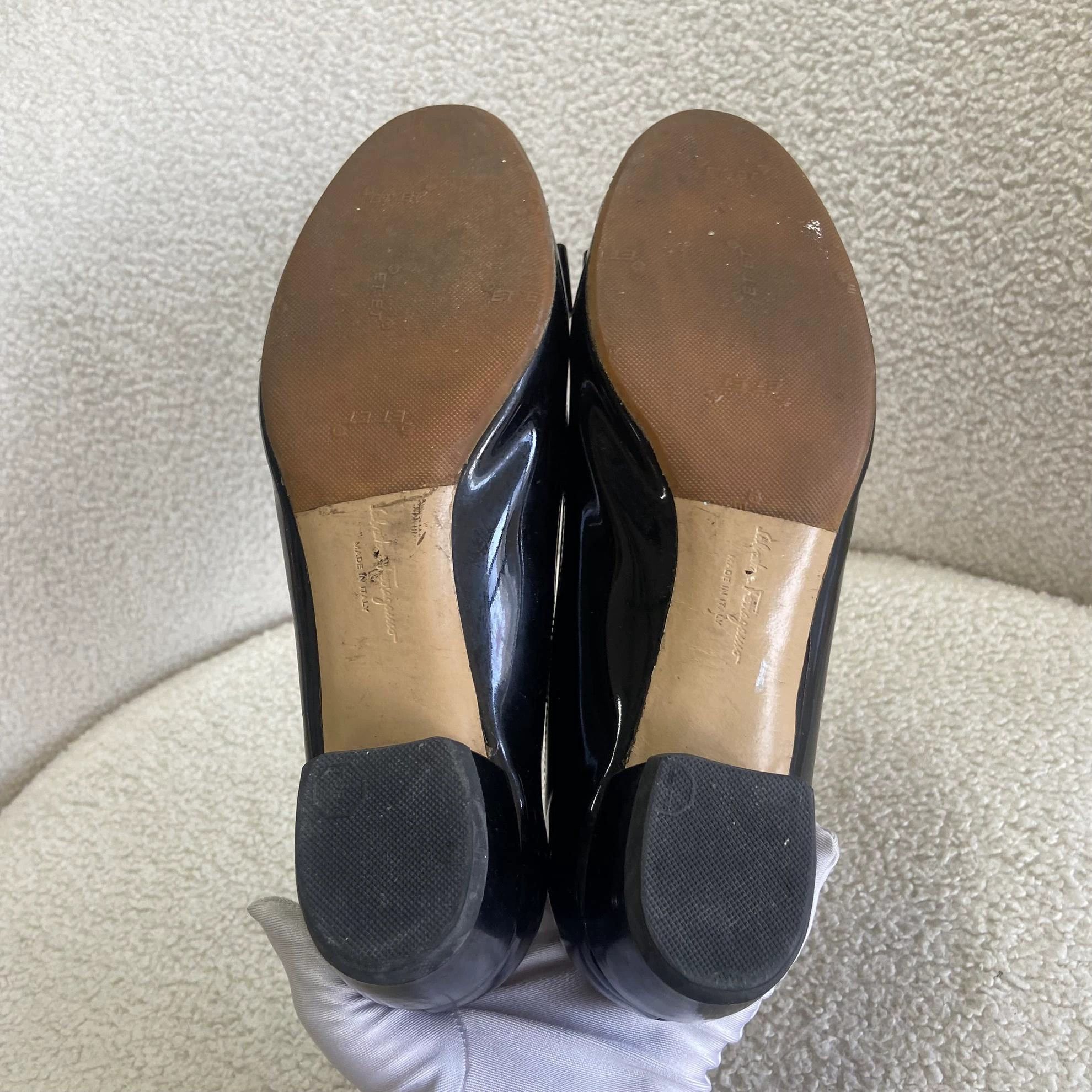 Salvatore Ferragamo Ferragamo Black Patent Leather Low-Heel Shoes 37 8014 Size US 6.5 / IT 36.5 - 4 Thumbnail