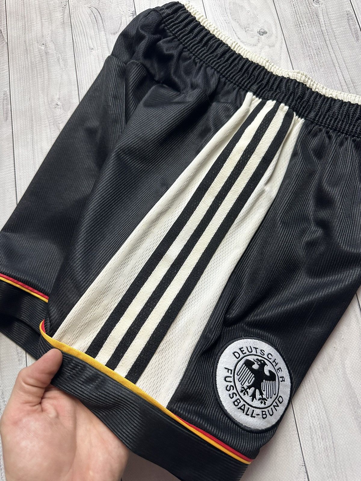 Adidas × Vintage Vintage adidas Deutschland soccer shorts size M rare Size US 32 / EU 48 - 7 Thumbnail