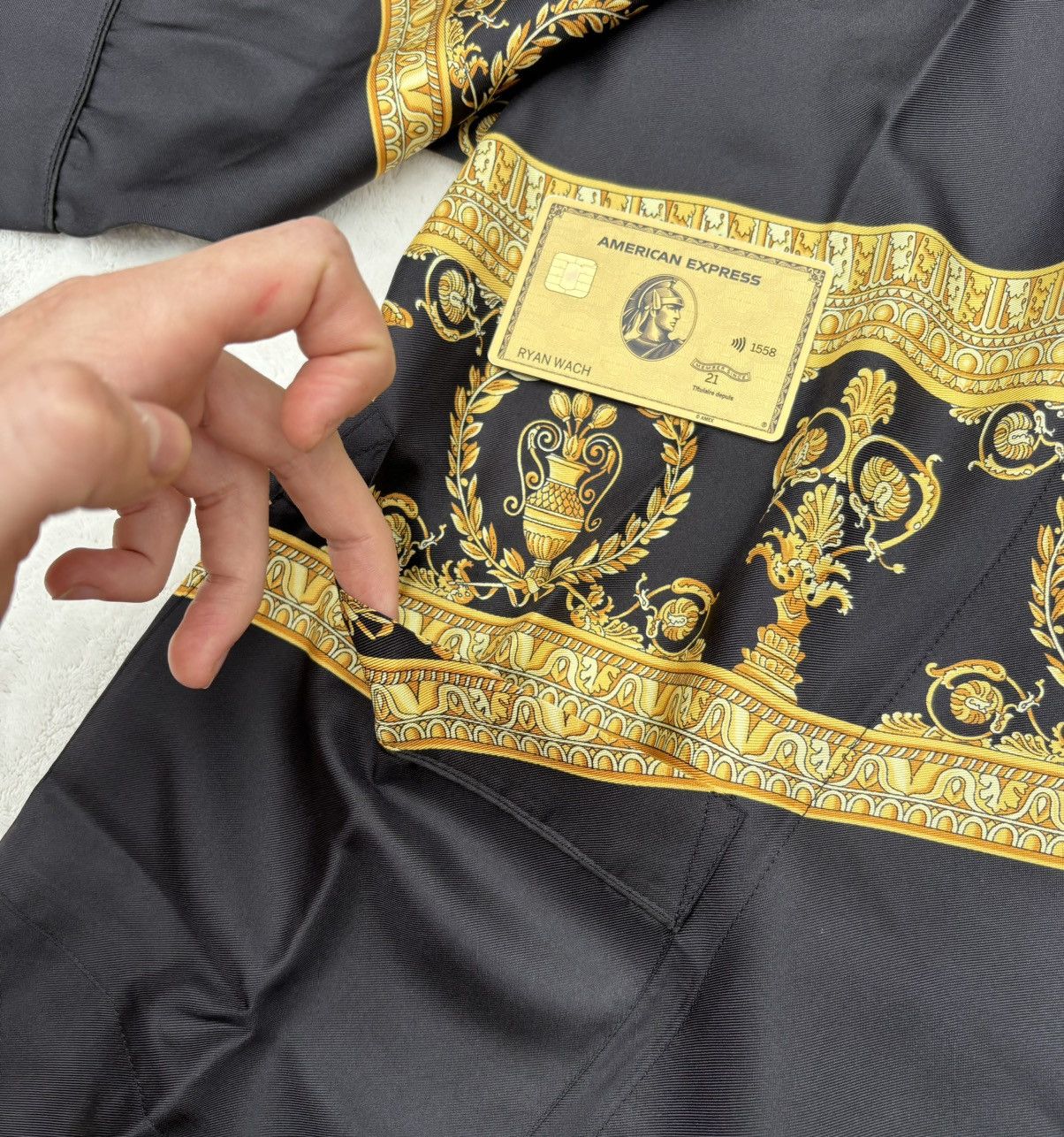 Versace Versace Black / Gold Baroque Silk Robe Size US L / EU 52-54 / 3 - 3 Thumbnail