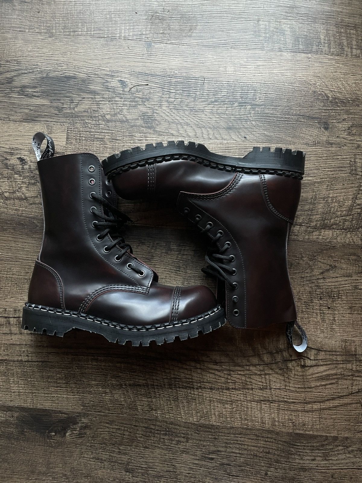 Solovair Gripfast steel-toe boots burgundy | Grailed