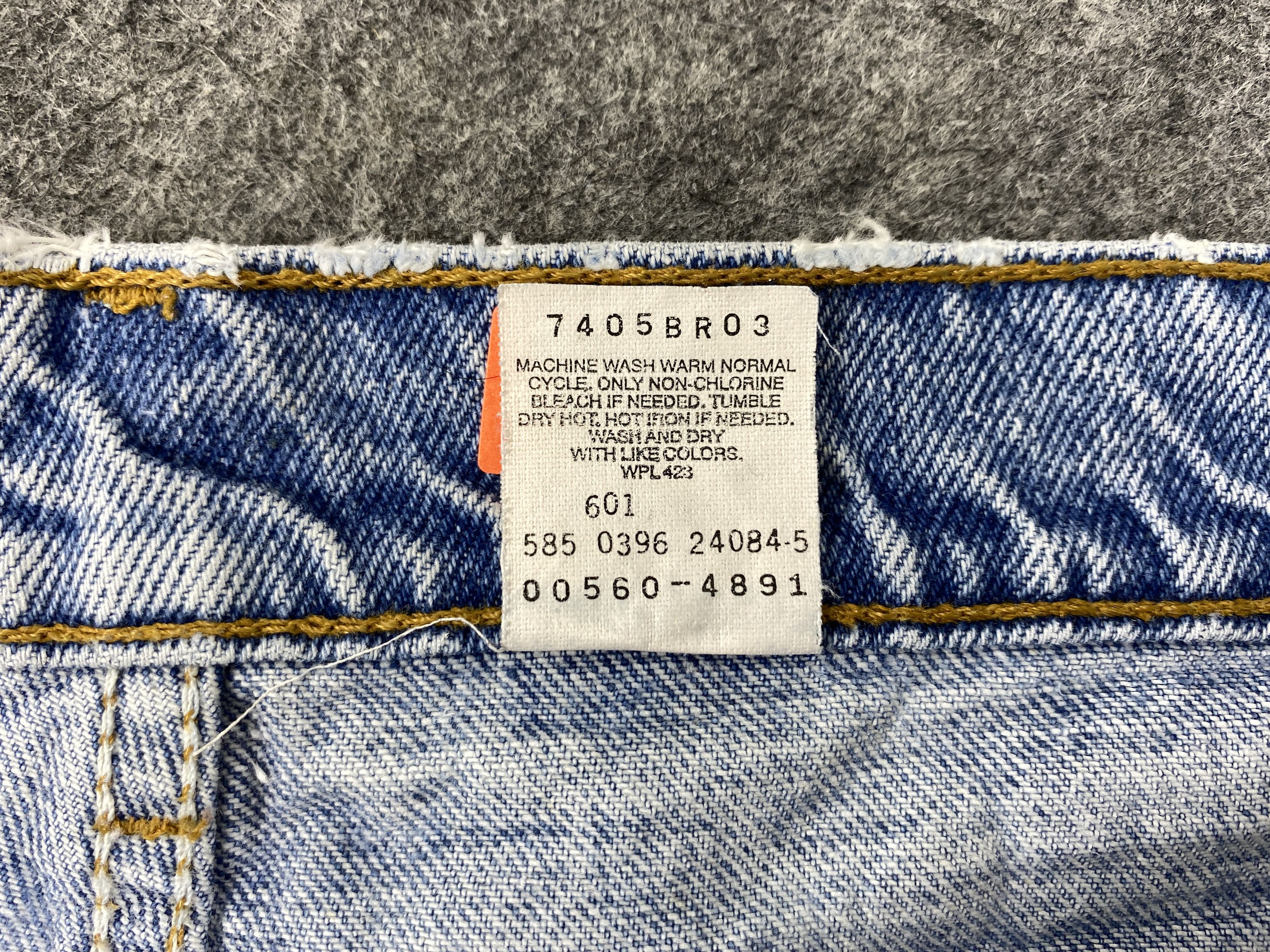 Japanese Brand 90's Light Blue Wash Vintage Levi's 560 USA 30x30 -JN1874 Size US 30 / EU 46 - 9 Thumbnail